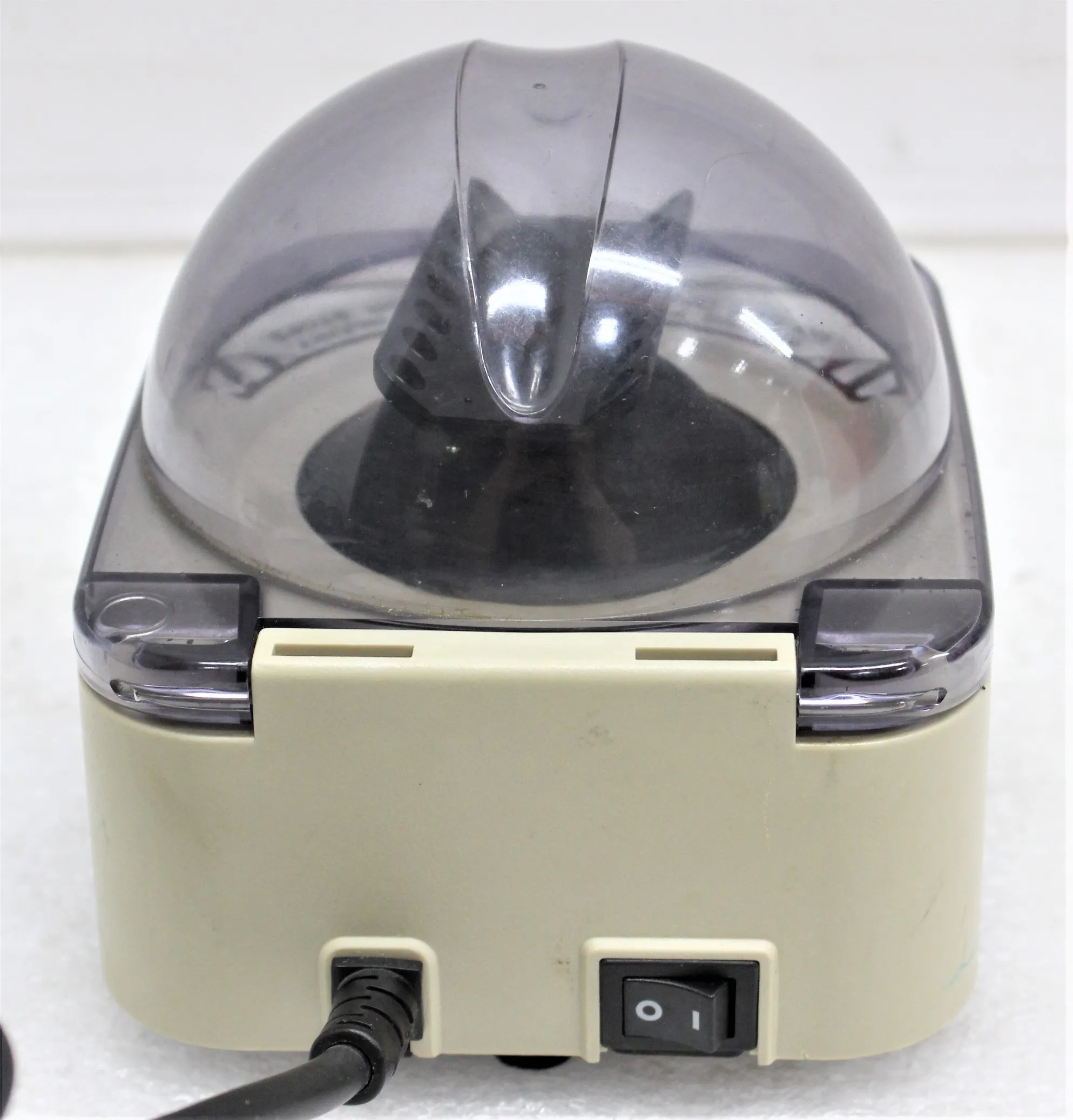 VWR Galaxy Mini Centrifuge C1213, Class 2 Used Microcentrifuge 120V 50Hz/60Hz 30-Day Warranty