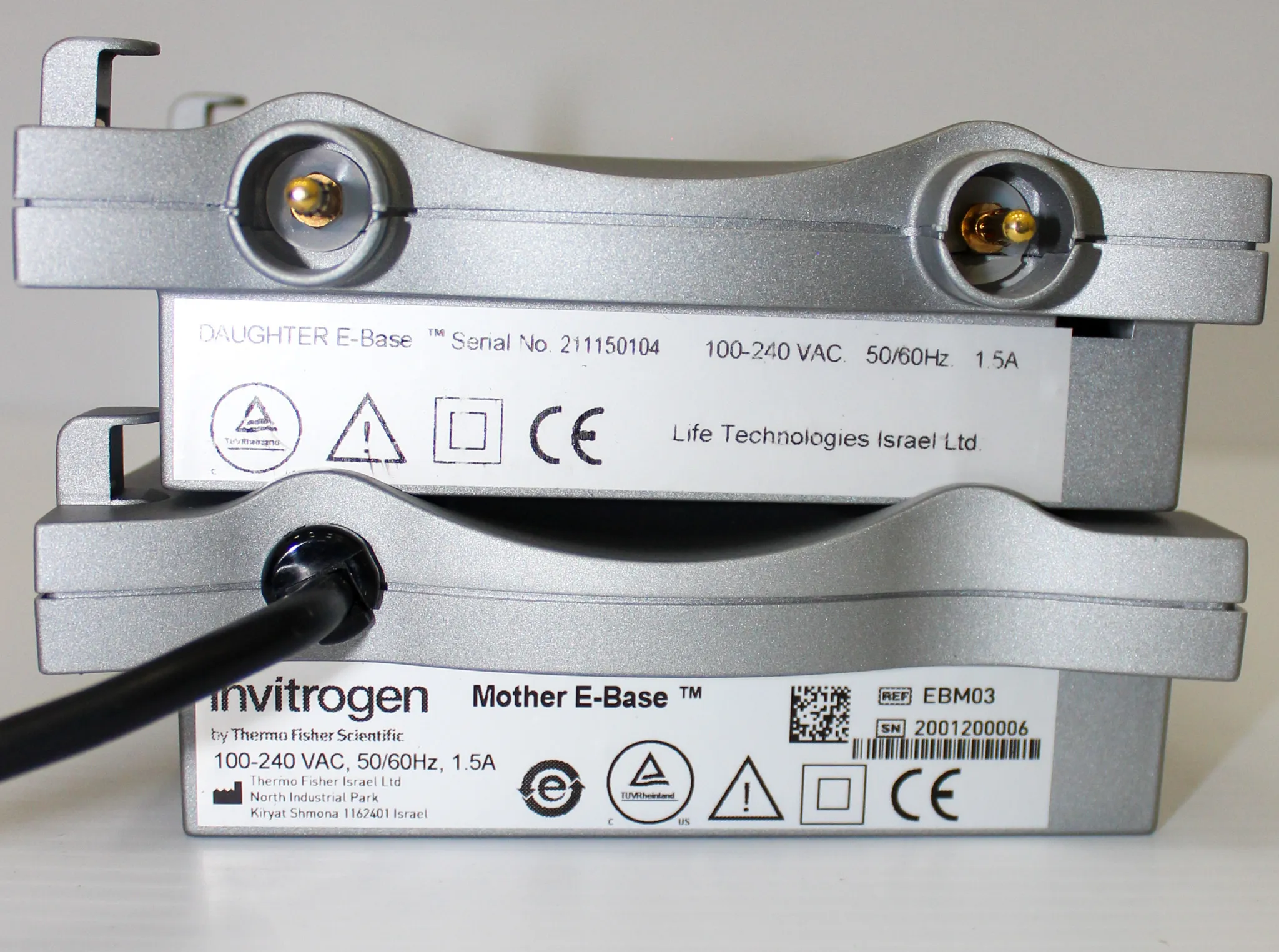 Invitrogen E-Gel Electrophoresis System E-Base with E-Gel 48 and E-Gel 96 Medium Throughput DNA Systems