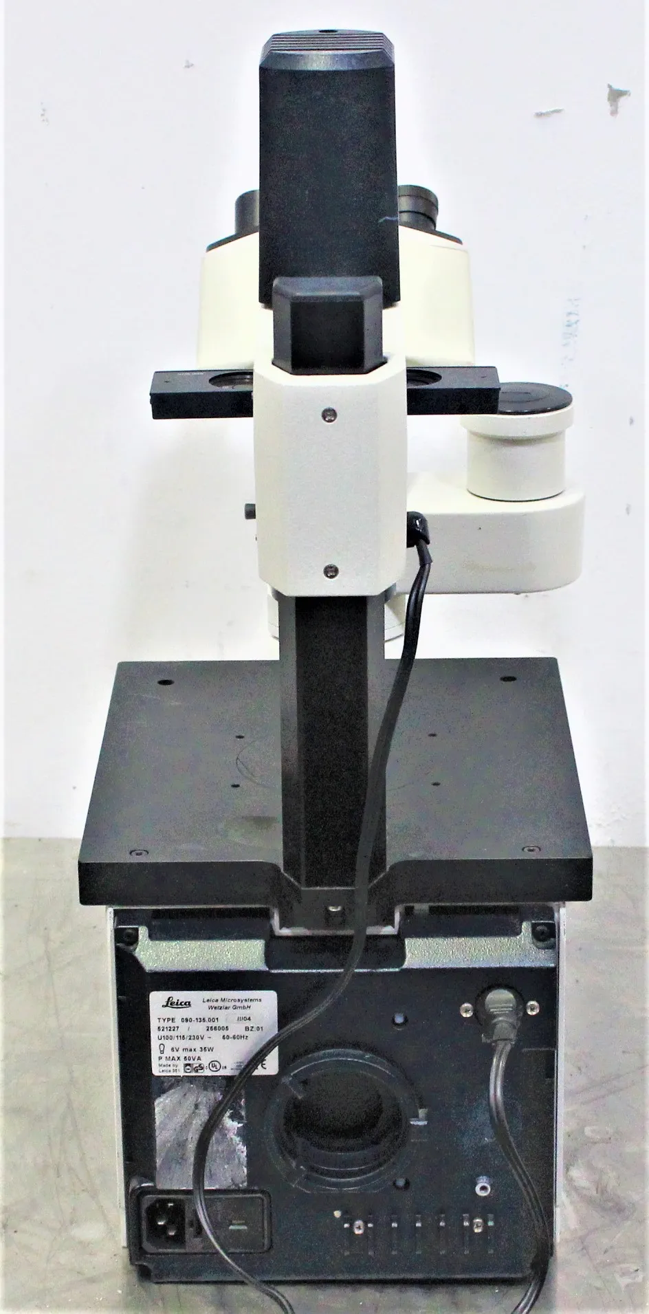 LEICA DM IL LED Microscope with Hi Plan L 10x/0.22 PH I Objective and Lecia Hi Plan L 20x/0.30 PH 1 Objective