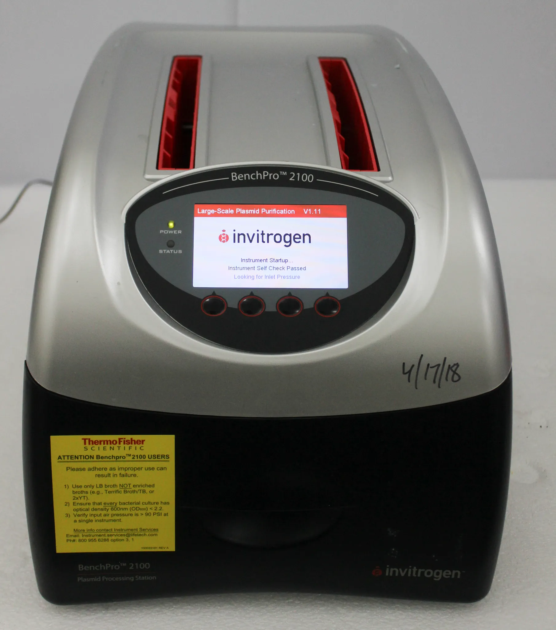 Invitrogen BenchPro 2100 Plasmid Purification System DNA Purification Unit - Used