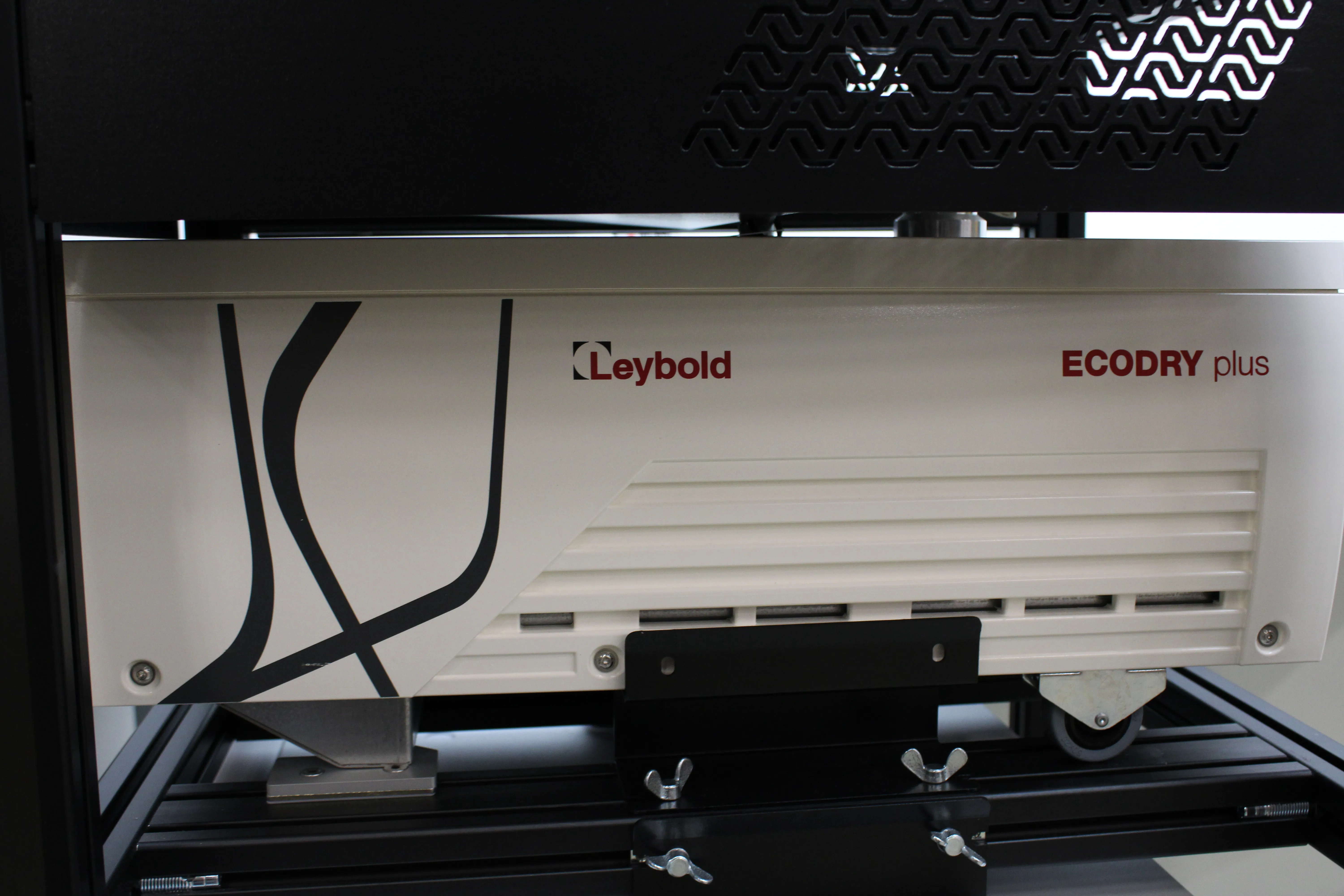 Used leybold Ecodry 65 Plus Vacuum Pump 31002025948