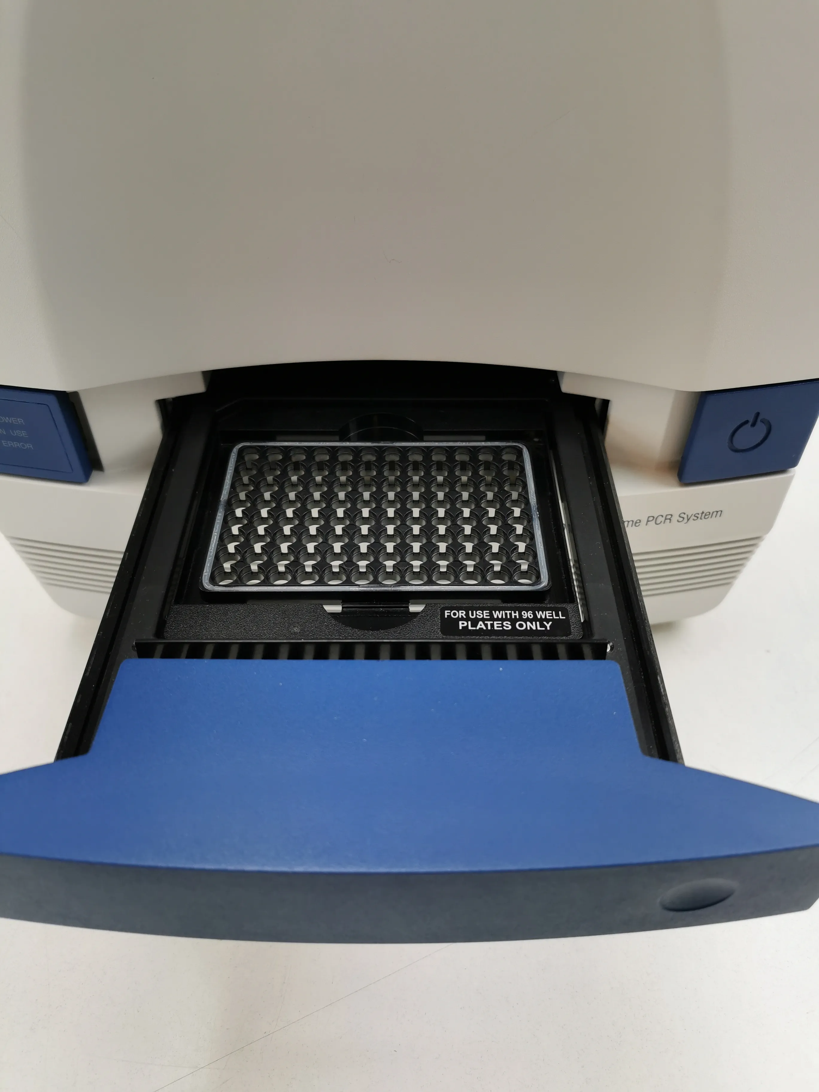 Applied Biosystems 7500 Real-Time PCR System