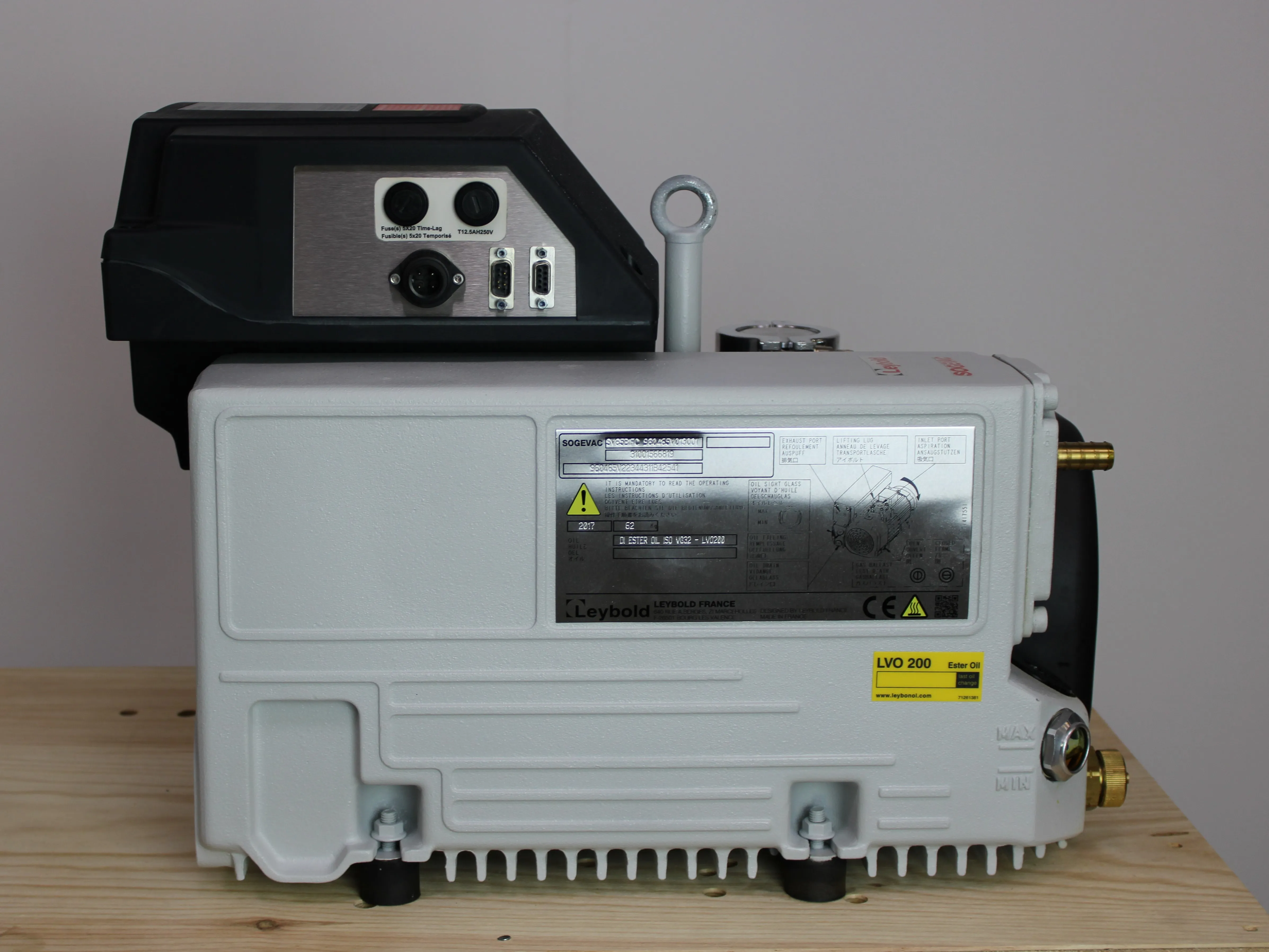 Leybold SOGEVAC SV65 BI FC Vacuum Pump 240V 50Hz/60Hz