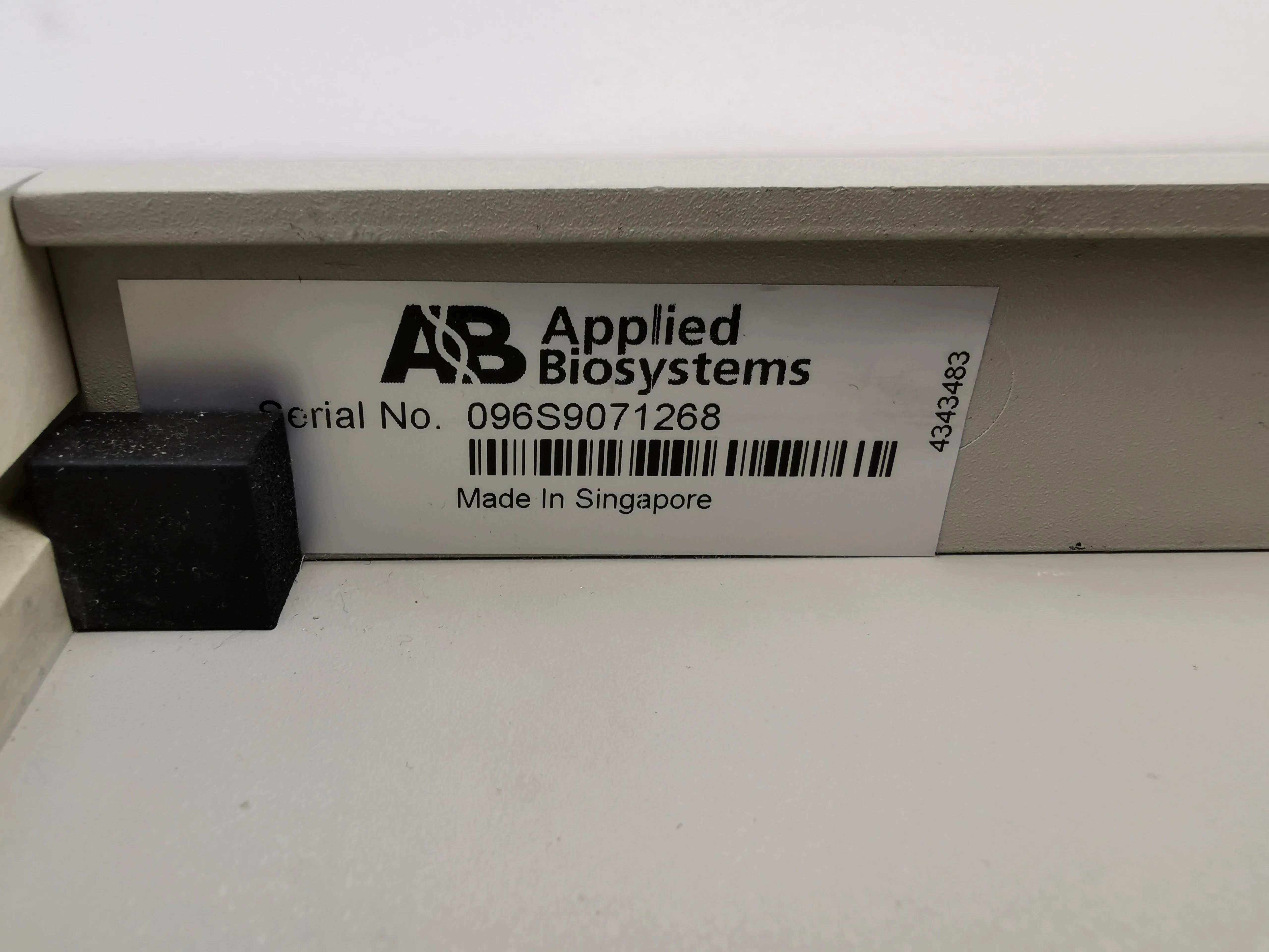 Applied Biosystems GeneAmp PCR System 9700 - 96-Well Block Assembly