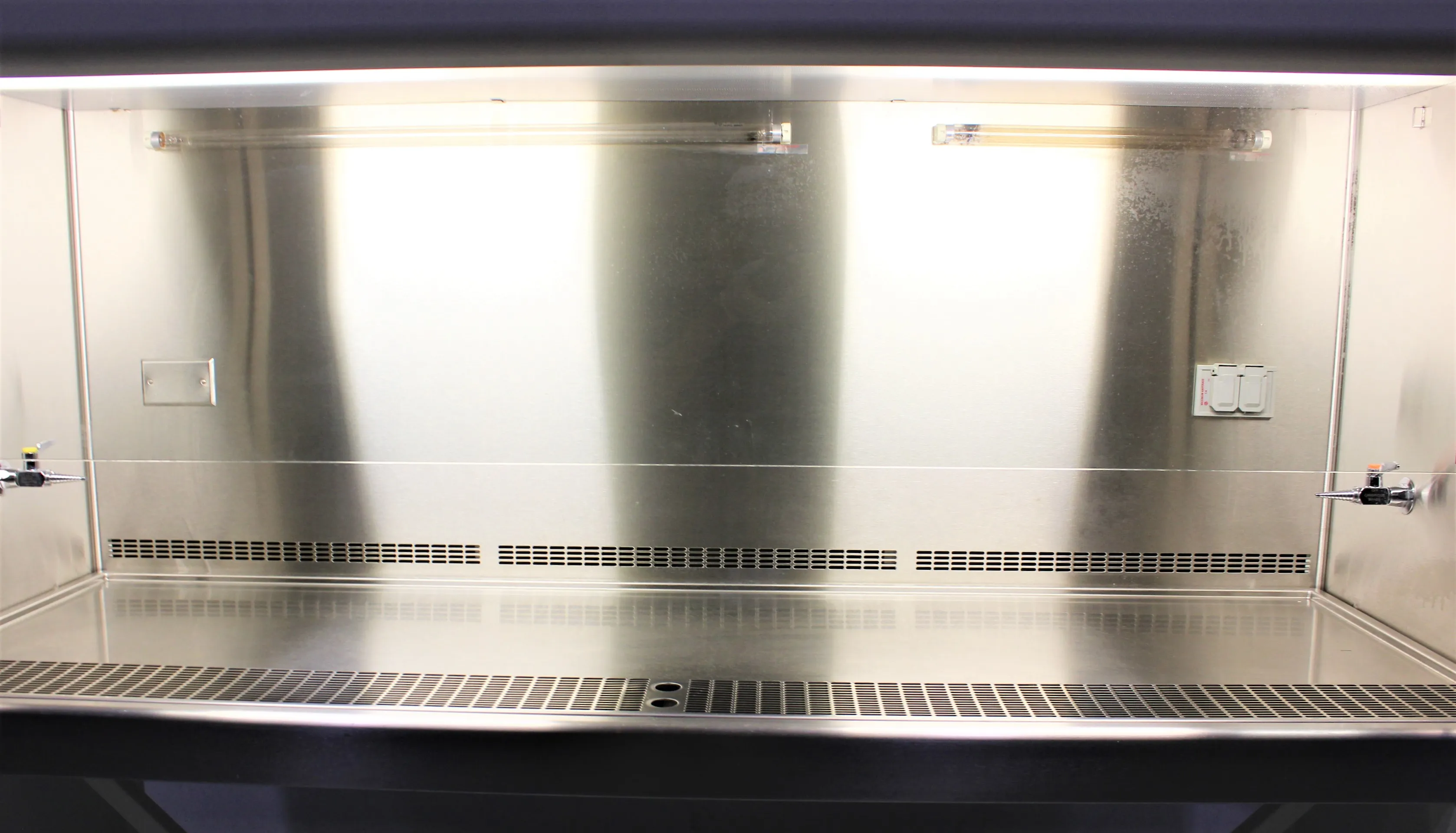 Microzone Corporation BK-2-6 Biosafety Cabinet