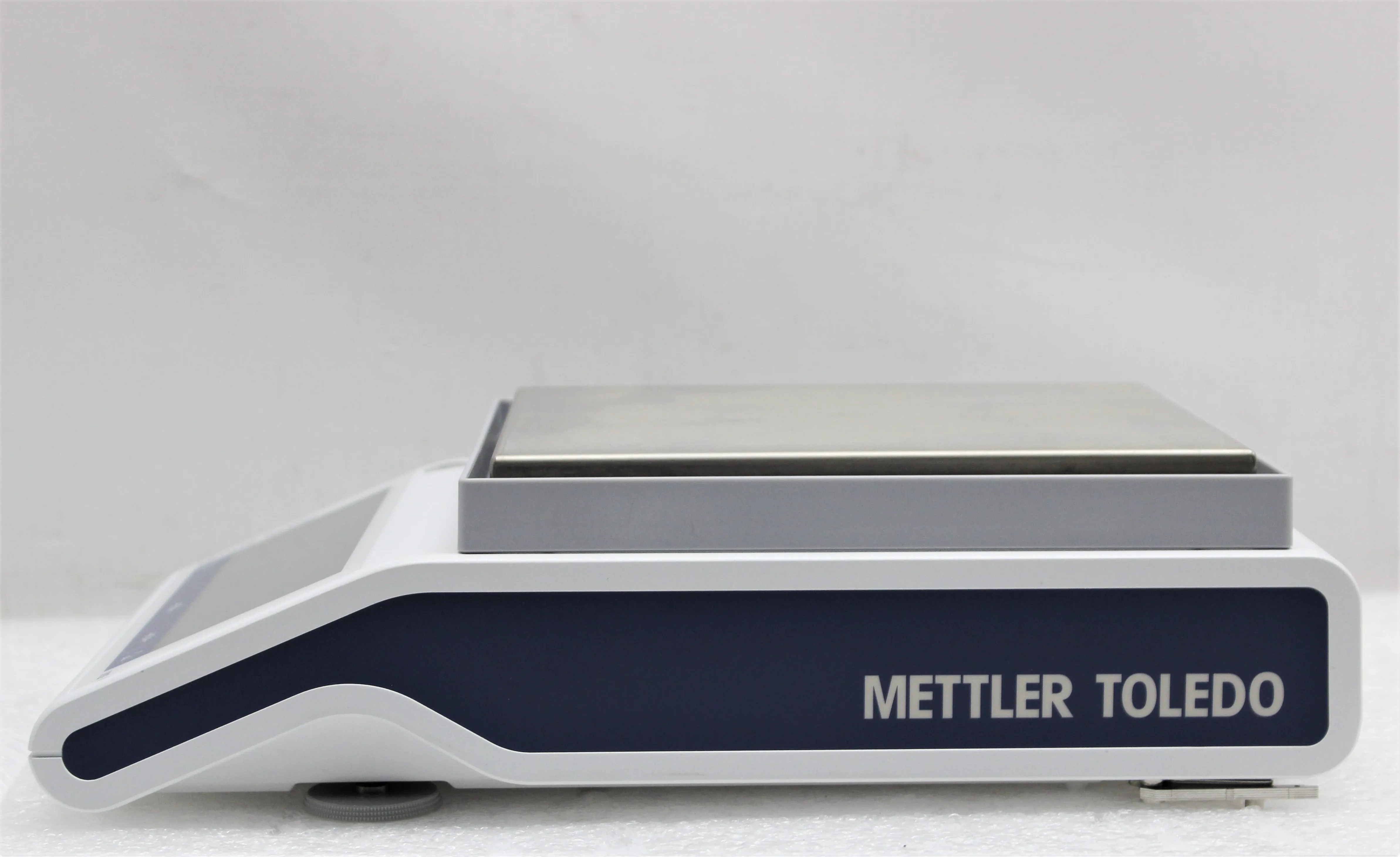 Mettler-Toledo MS4002TS/00 Bench Scale / Floor Scale 4200g Capacity