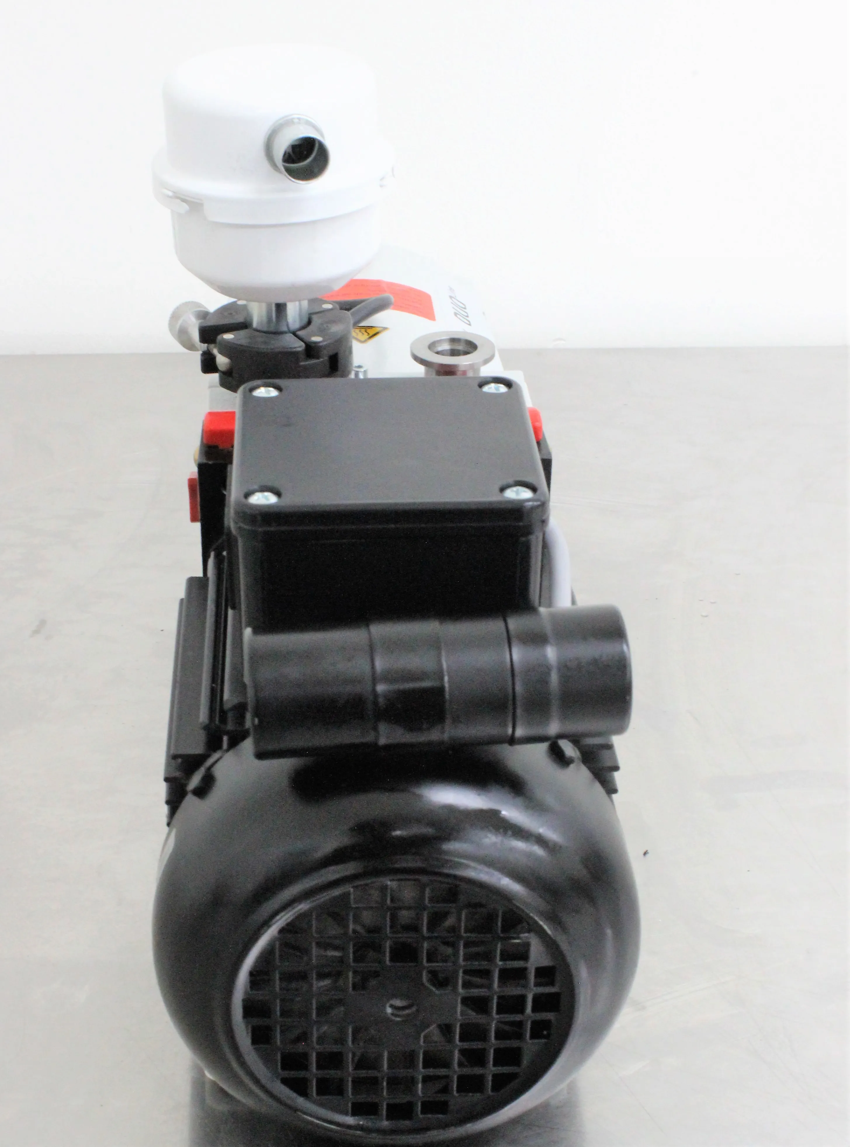 Pfeiffer DUO 11 M Vacuum Pump