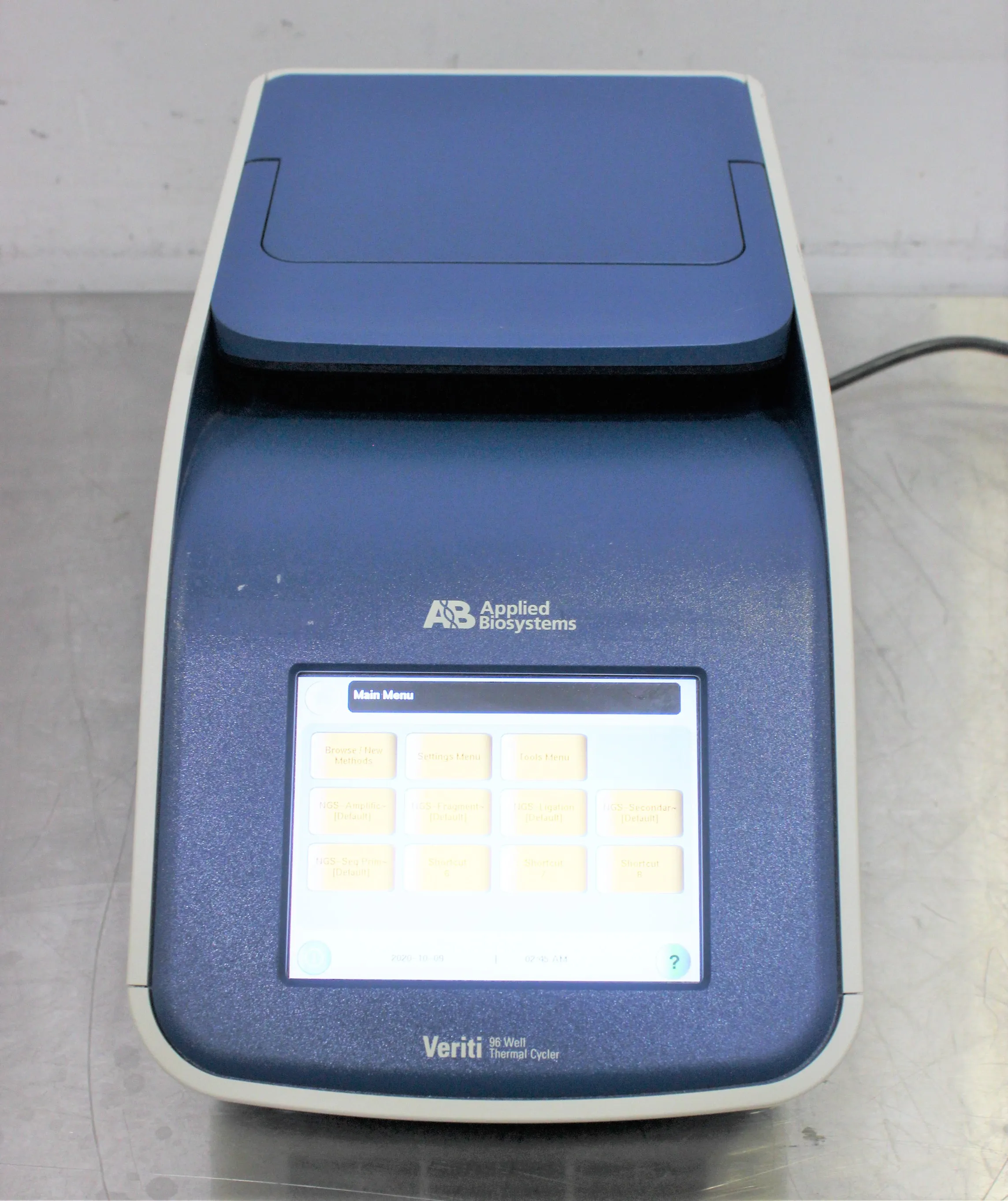 Applied Biosystems Veriti 96-Well Fast Thermal Cycler