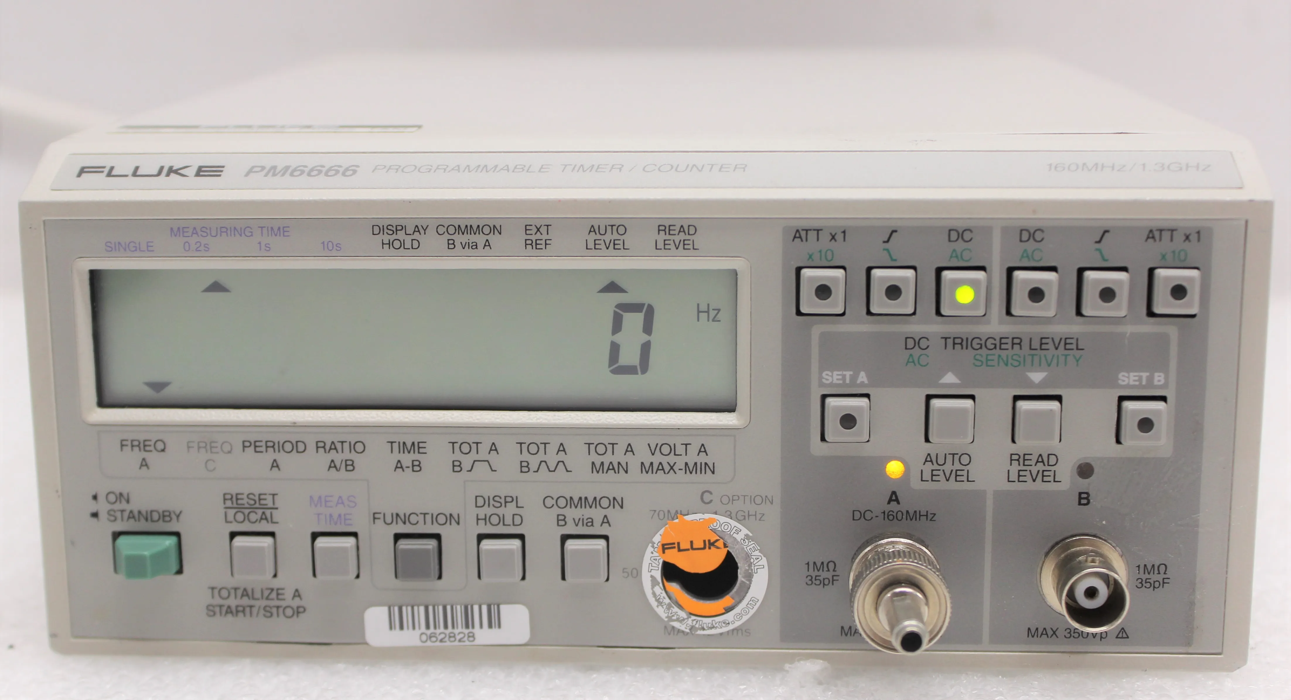 Fluke PM6666 Timer/Counter with High Accuracy Frequency, Time, and Voltage Measurements