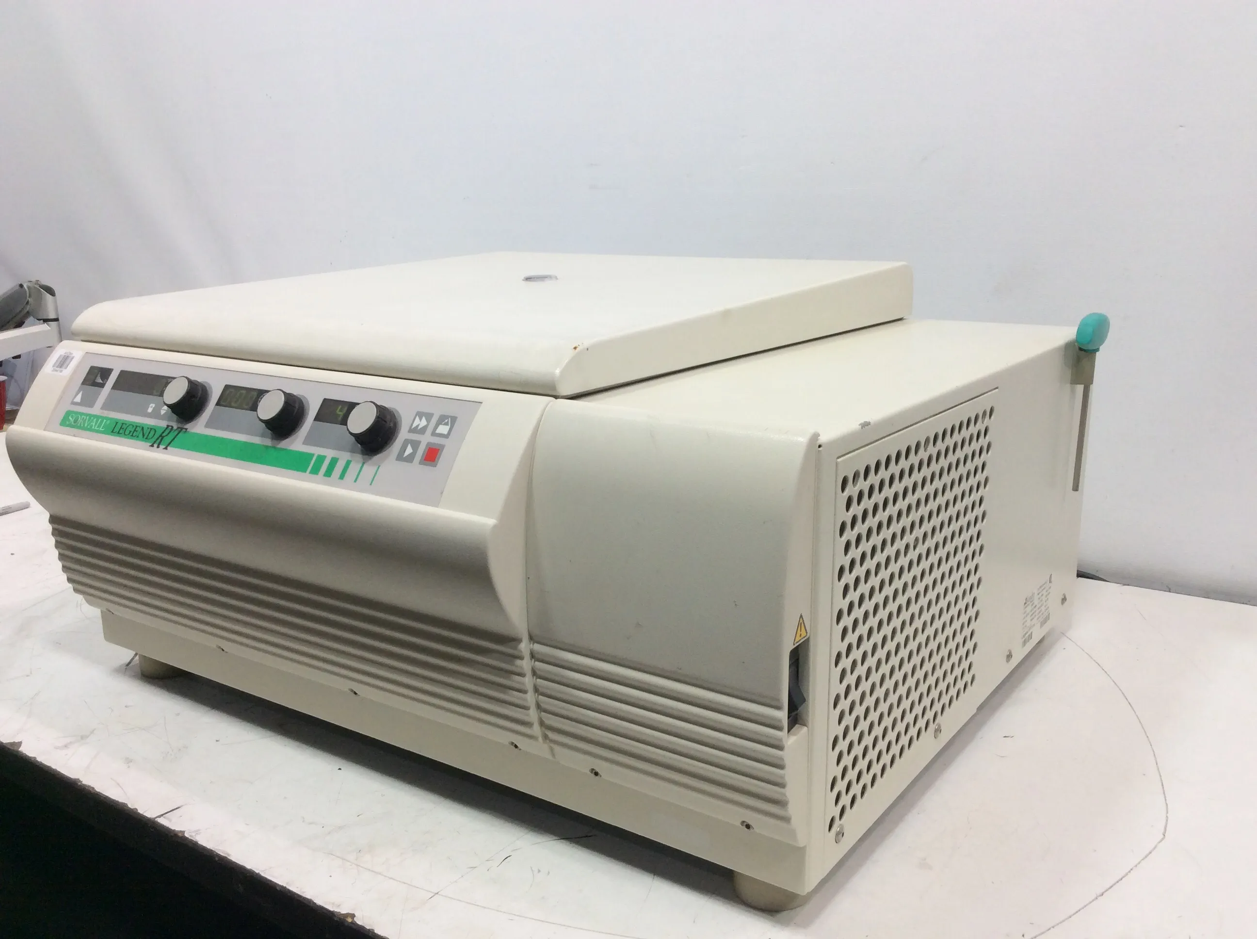 Sorvall Legend RT Refrigerated Benchtop Centrifuge with Rotor - Quality Used Laboratory Equipment