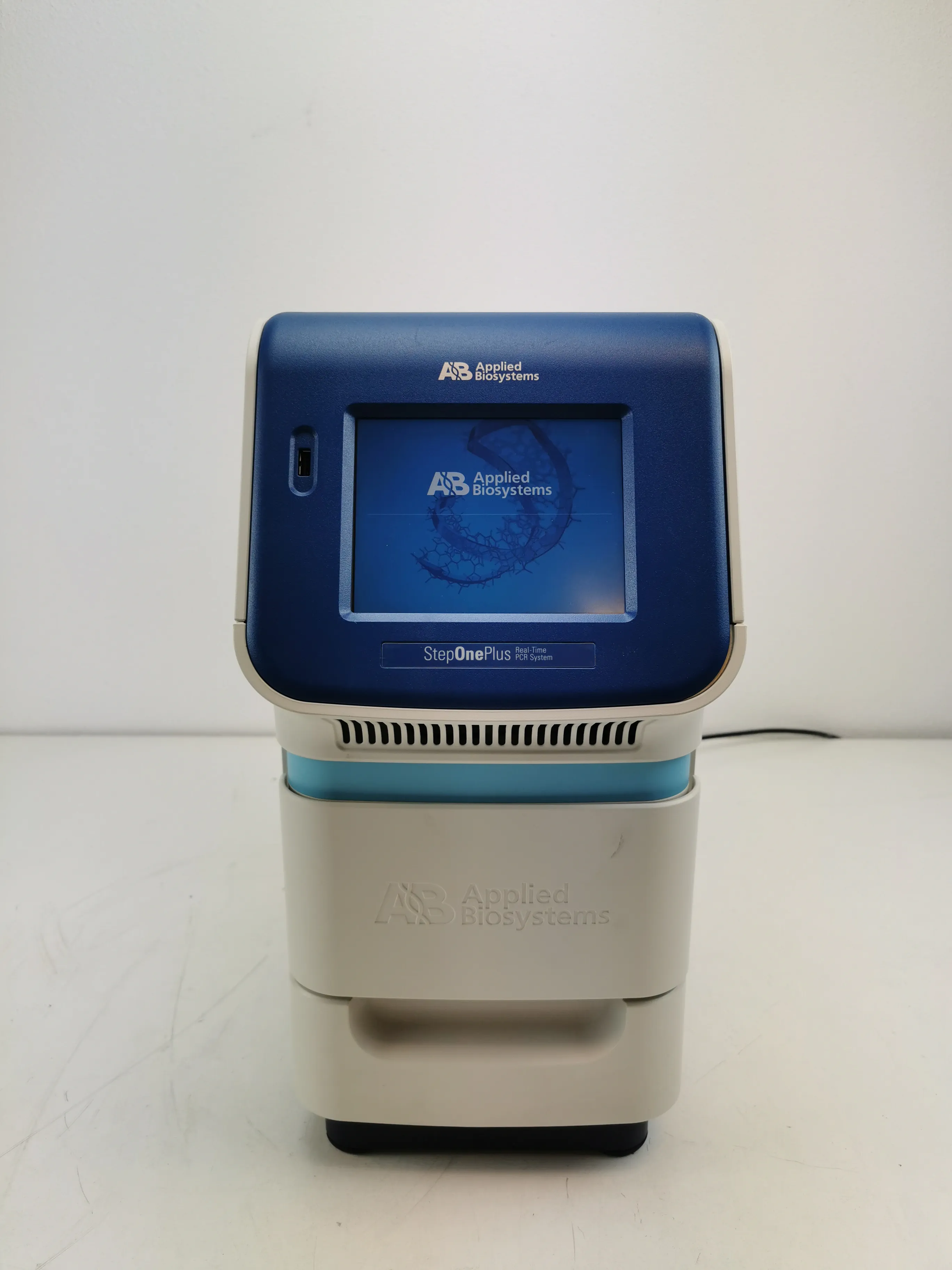 Applied Biosystems StepOnePlus Real-Time PCR System 96-Well Used Laboratory Equipment PCR Machine