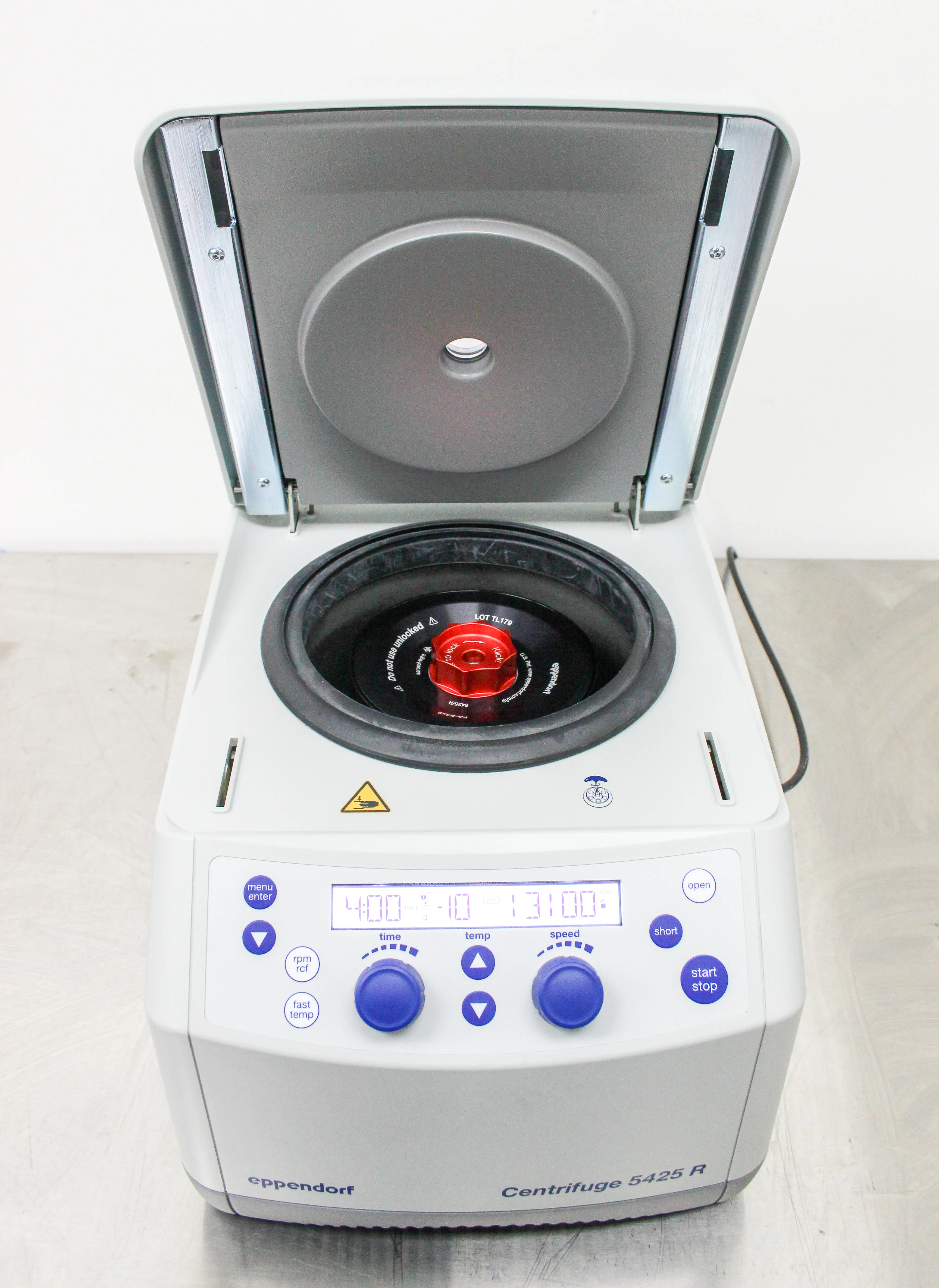 Eppendorf 5425 R Microcentrifuge, Refrigerated Benchtop Centrifuge