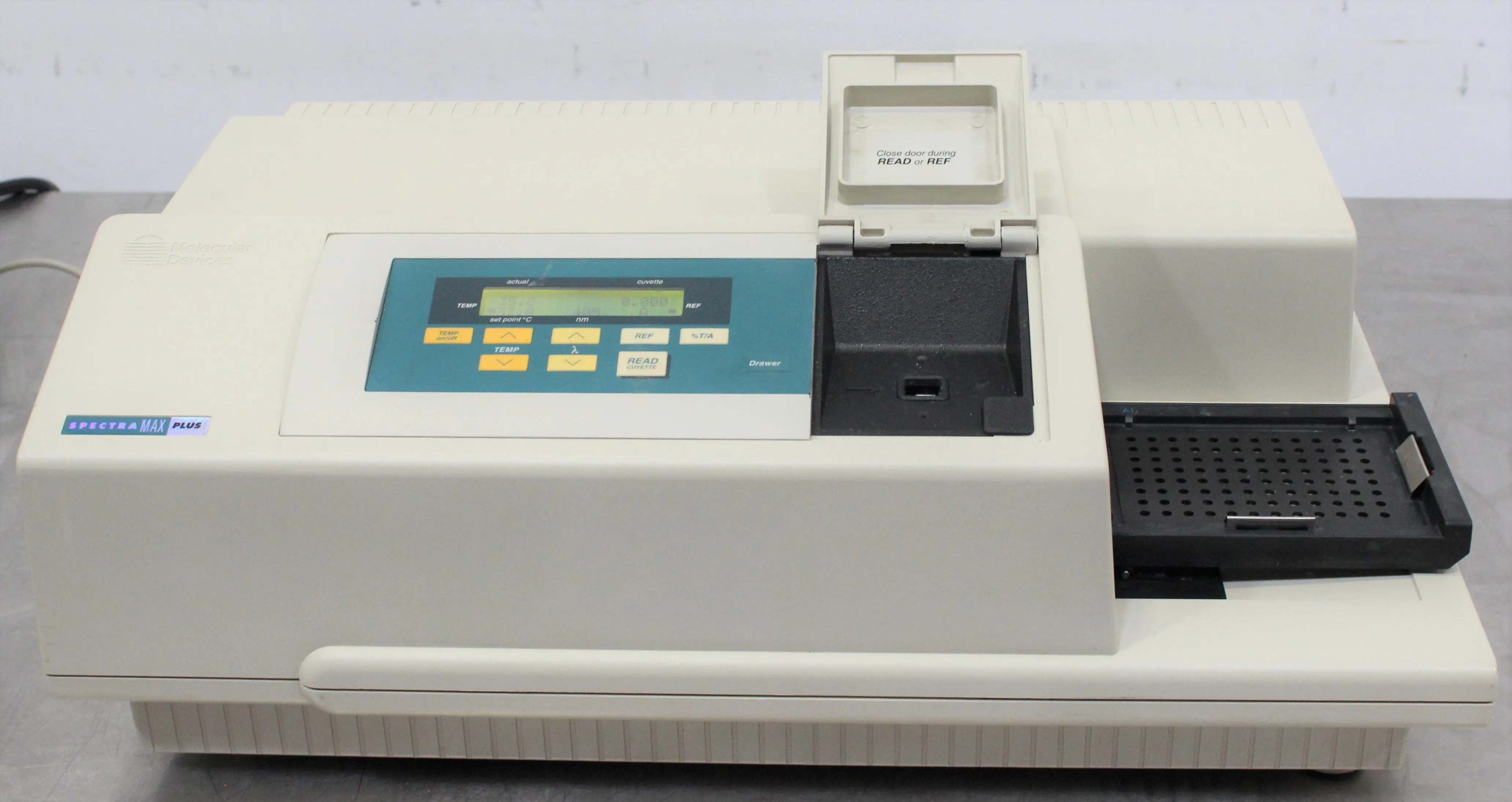 Molecular Devices SpectraMax Plus UV/Vis Spectrophotometer and Microplate Reader