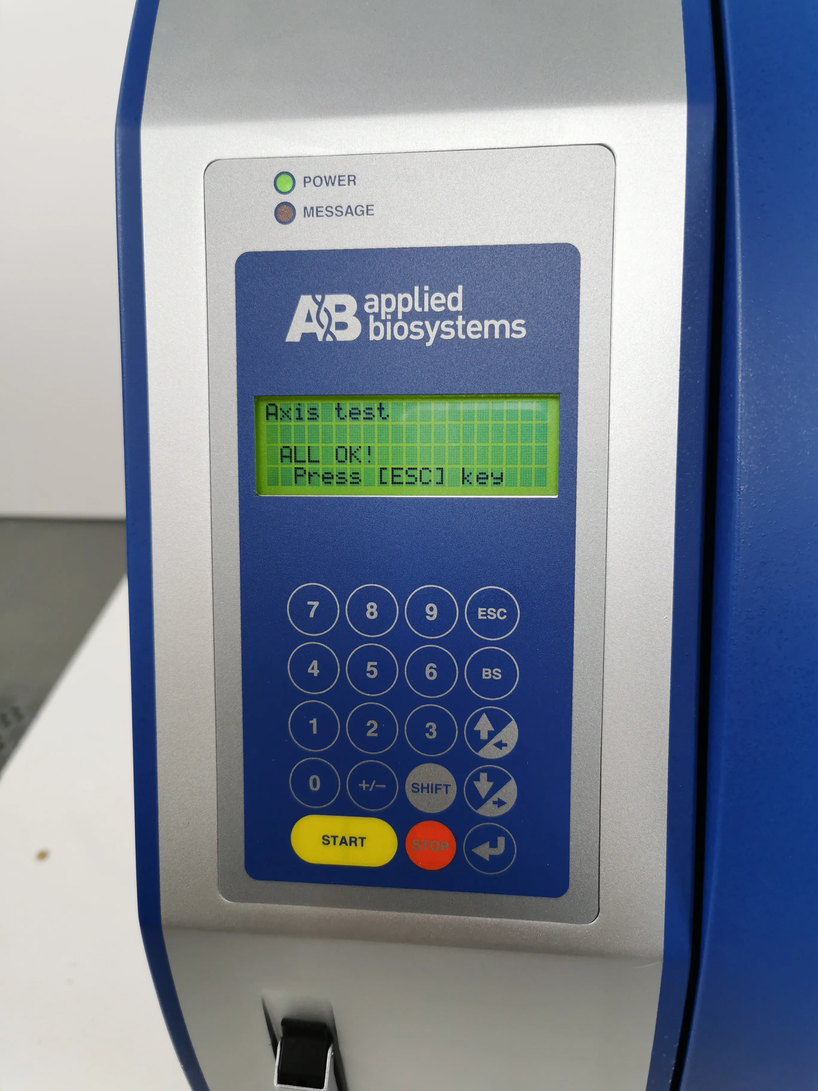 Applied Biosystems AutoMate Express DNA Sequencer