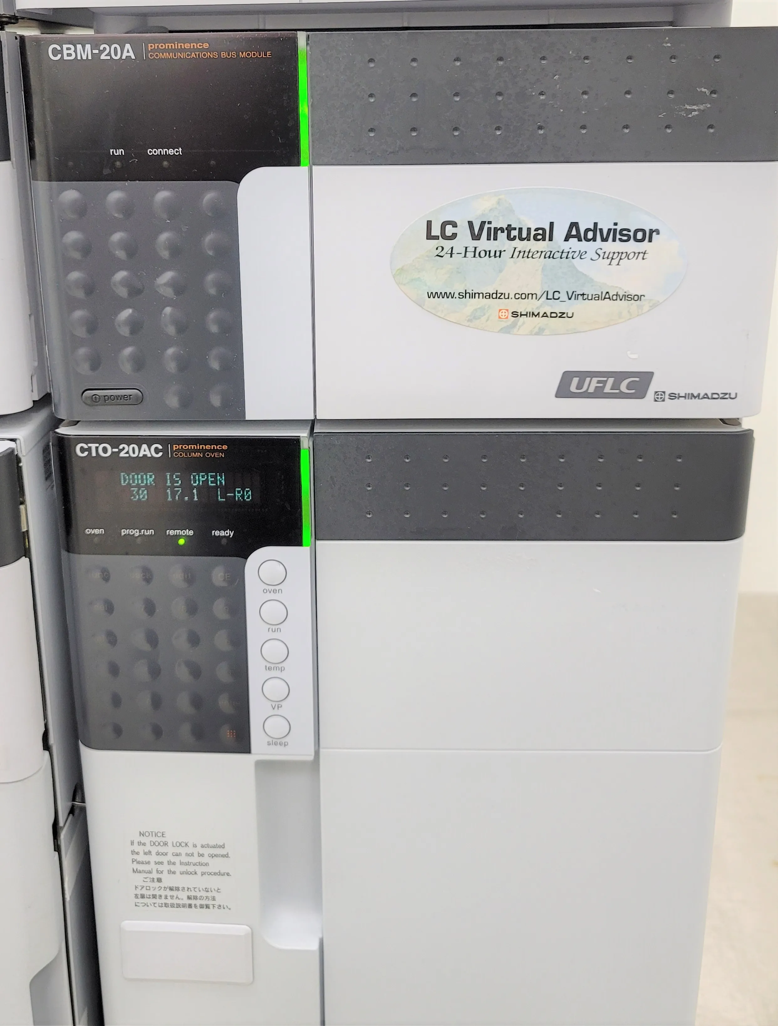 Shimadzu Prominence UFLC HPLC System with LC-20AD Pumps and Sil-20AC HT Autosampler