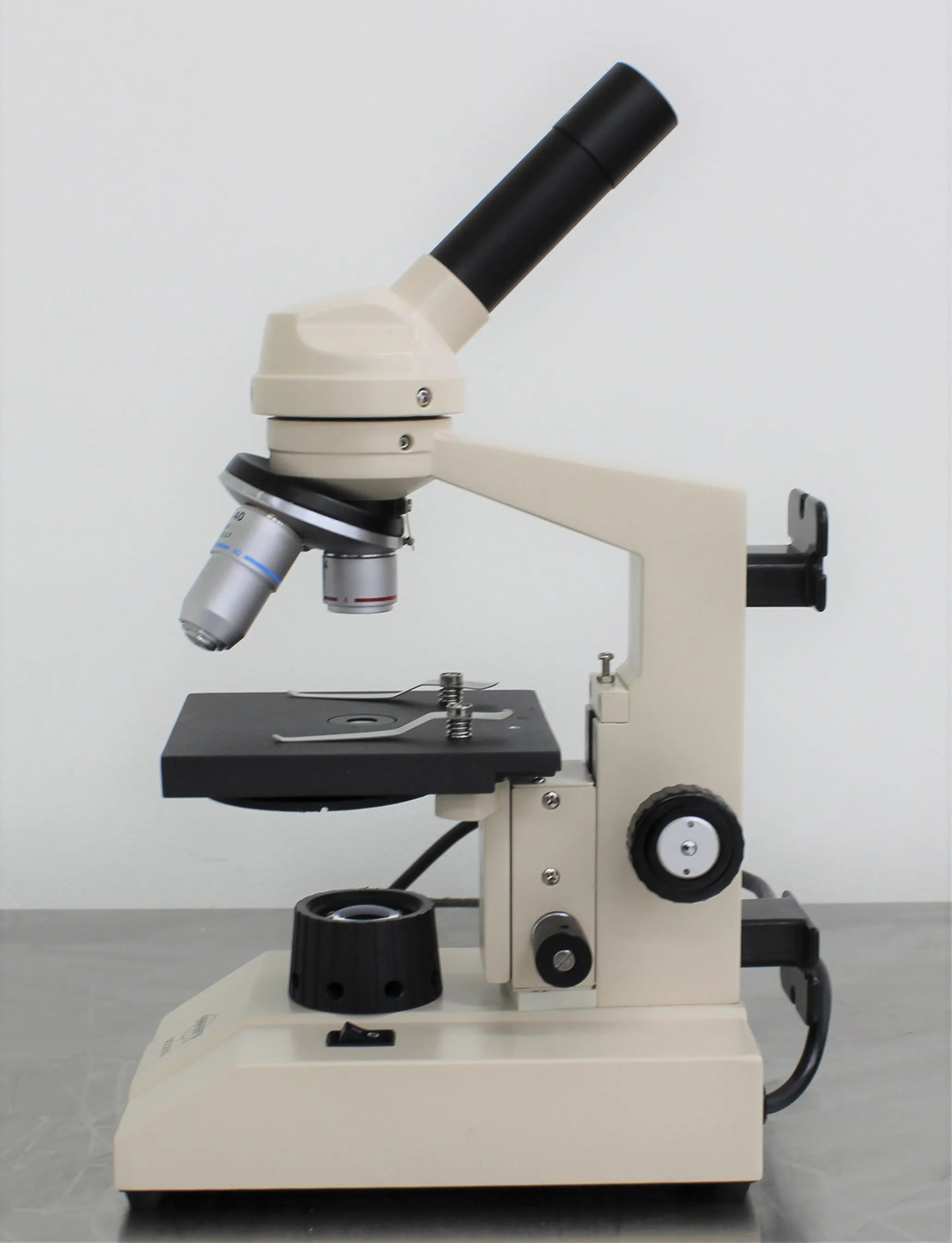 Swift M2250 Cordless LED Compound Microscope