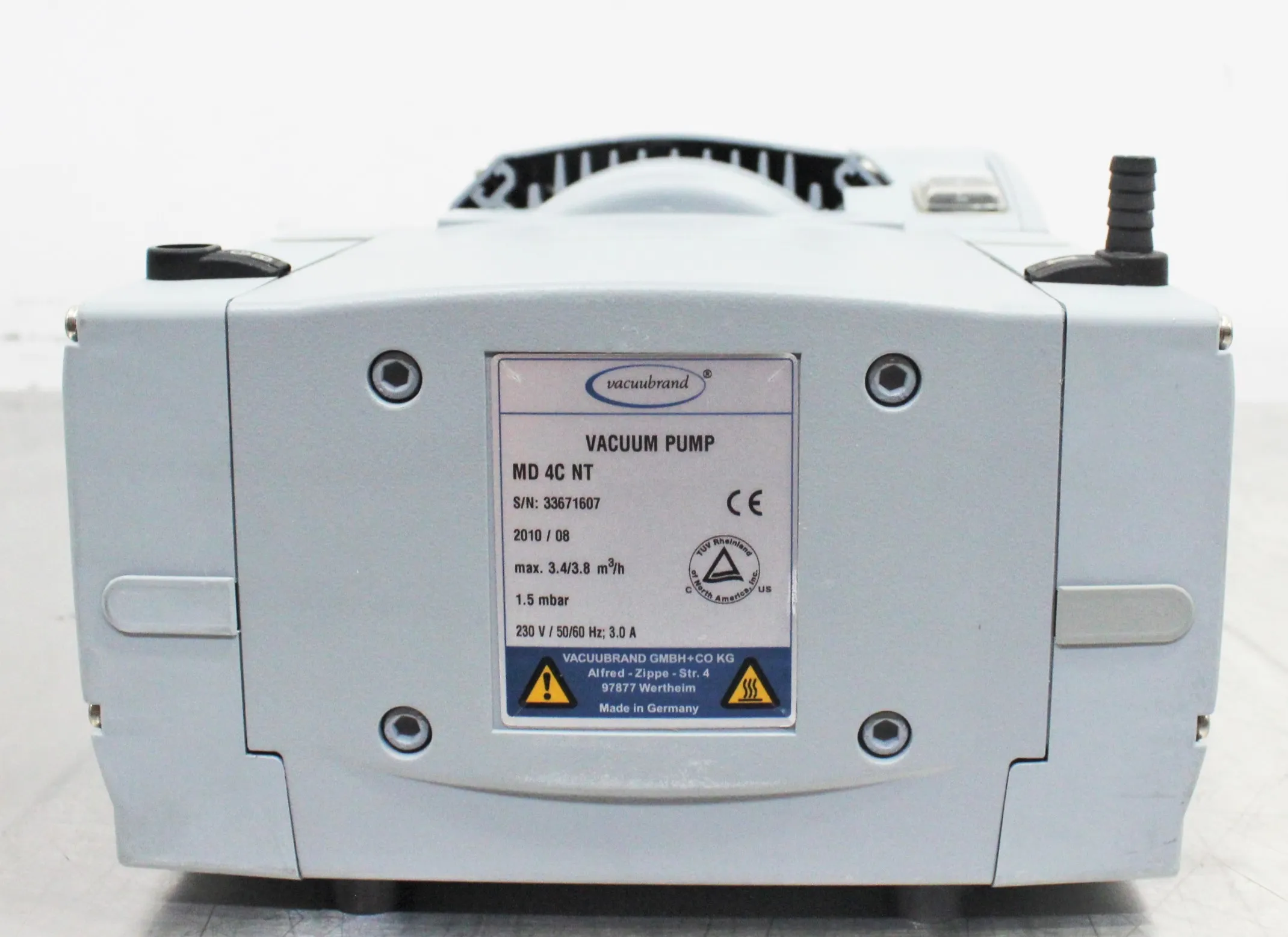 Vacuubrand MD 4C NT Three-Stage Chemistry-Design Diaphragm Vacuum Pump 230V 50Hz/60Hz