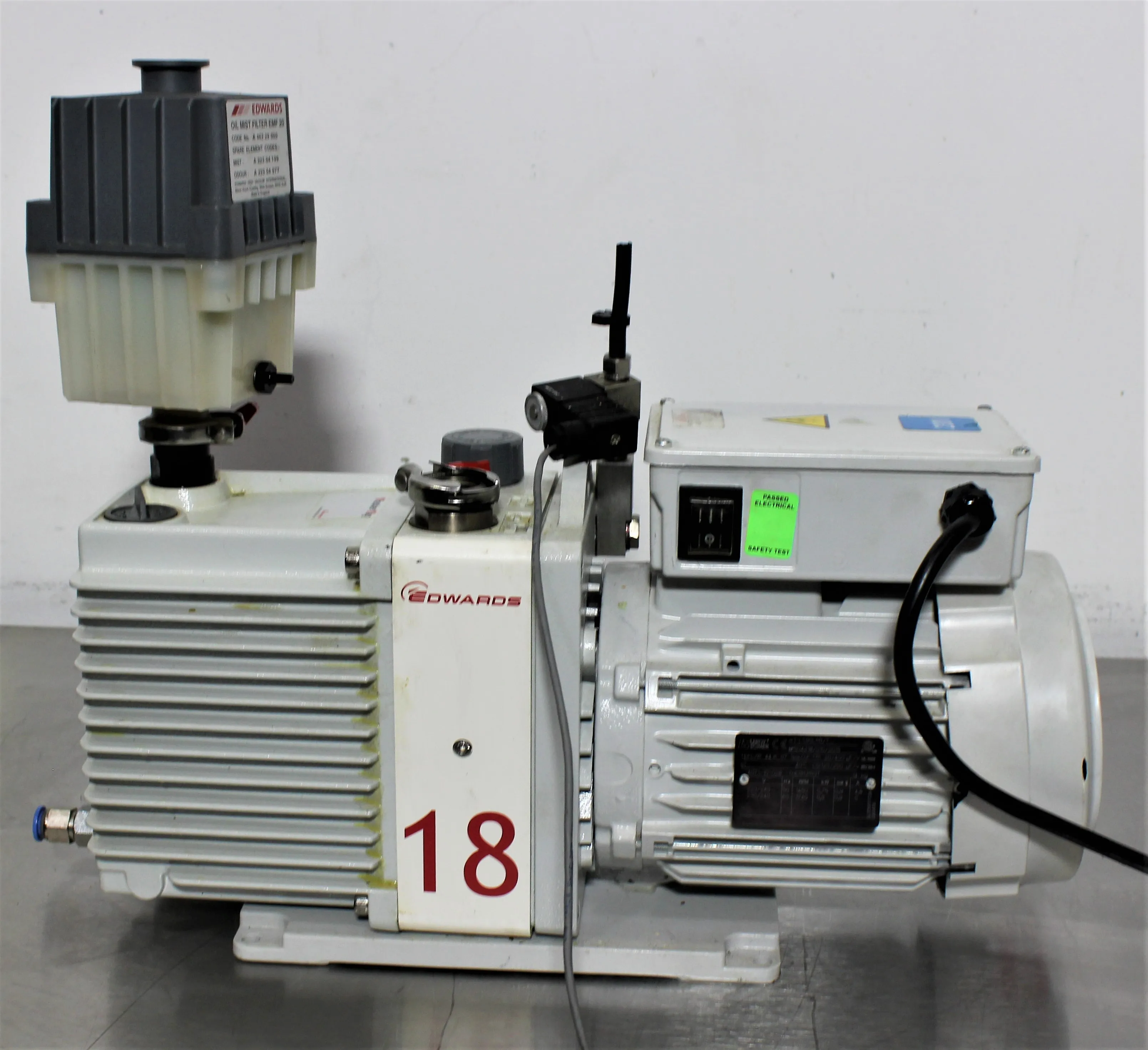 Edwards E1M18 Vacuum Pump