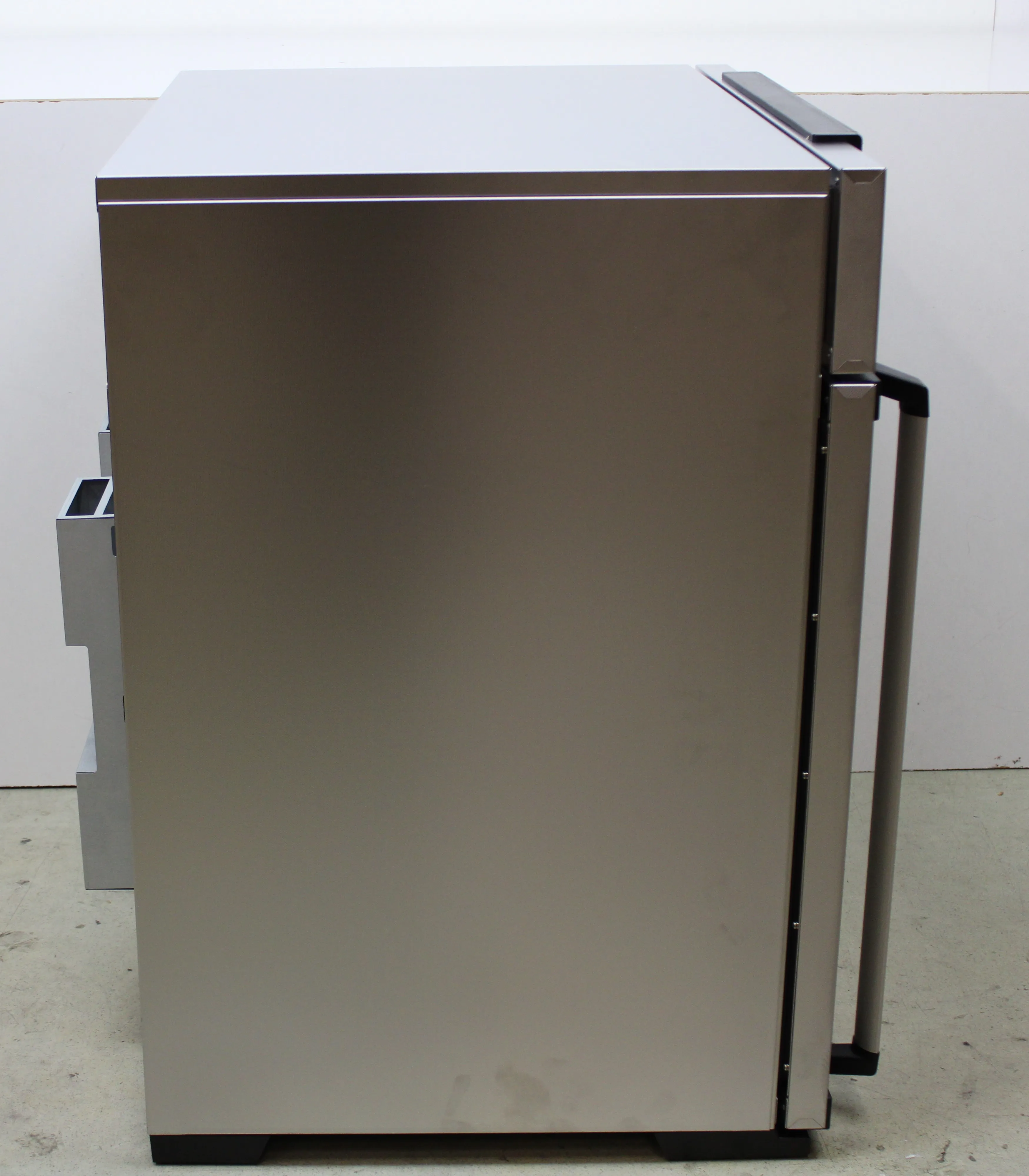 Used Memmert IPP110plus Peltier-cooled Incubator