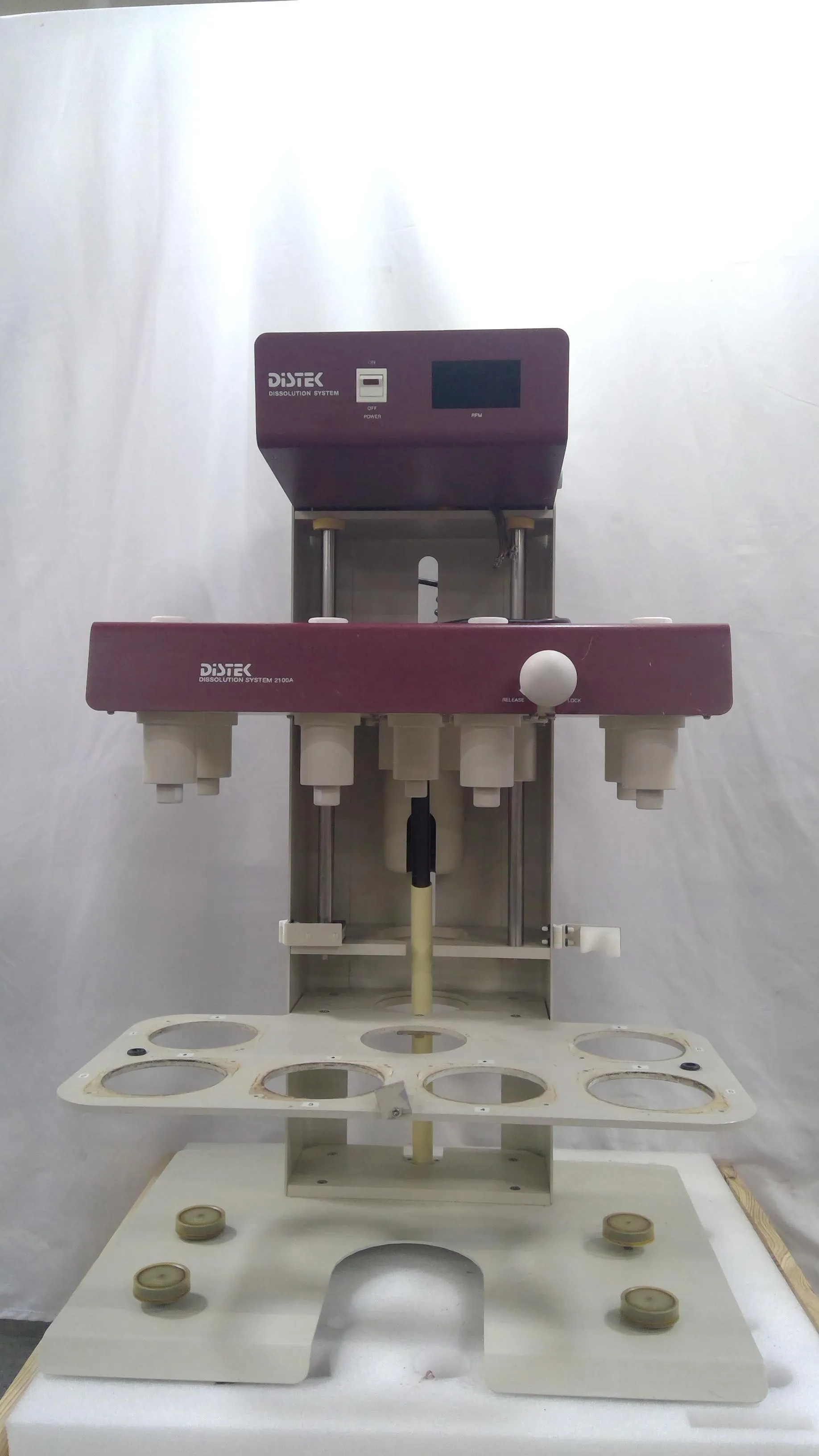 Distek Model 2100A Dissolution Test System