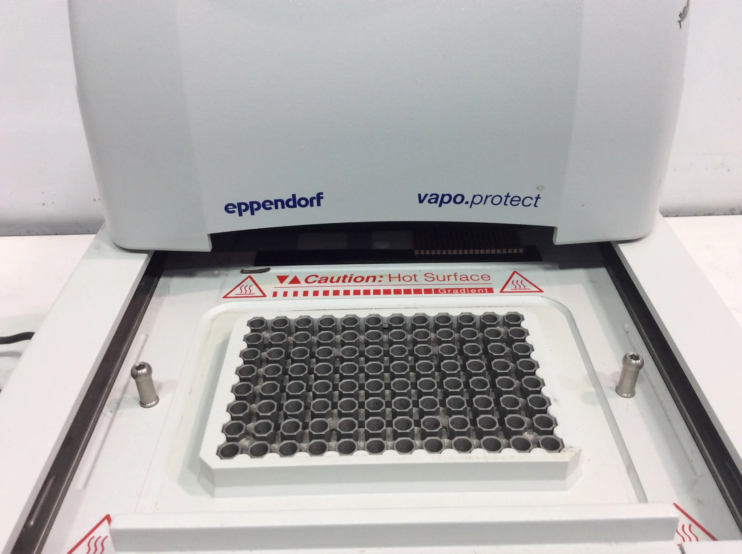 Eppendorf Mastercycler 6321 Pro Vapo Protect 96-Well Thermo Cycler