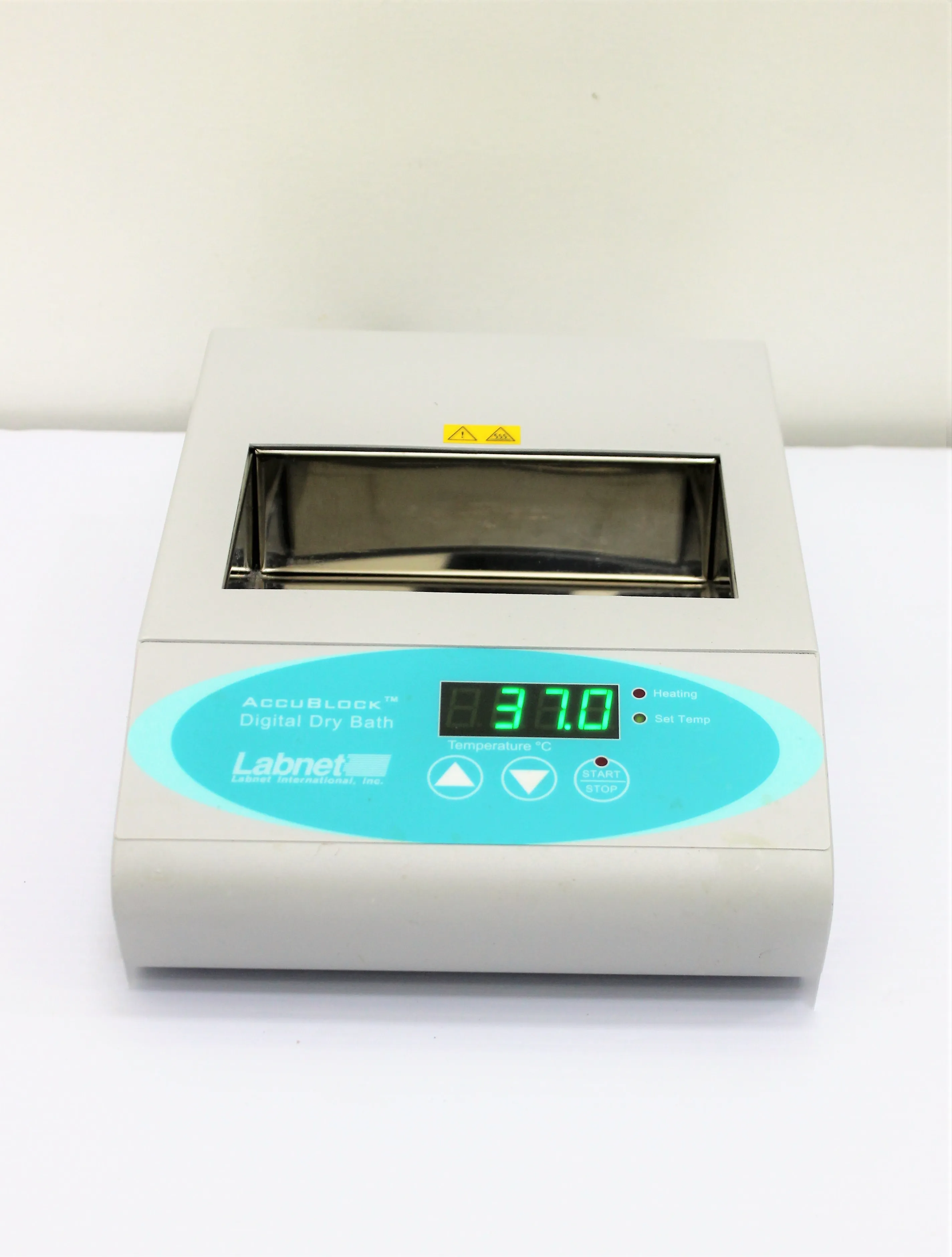 Labnet International AccuBlock D1200 Digital Dry Bath - Laboratory Equipment