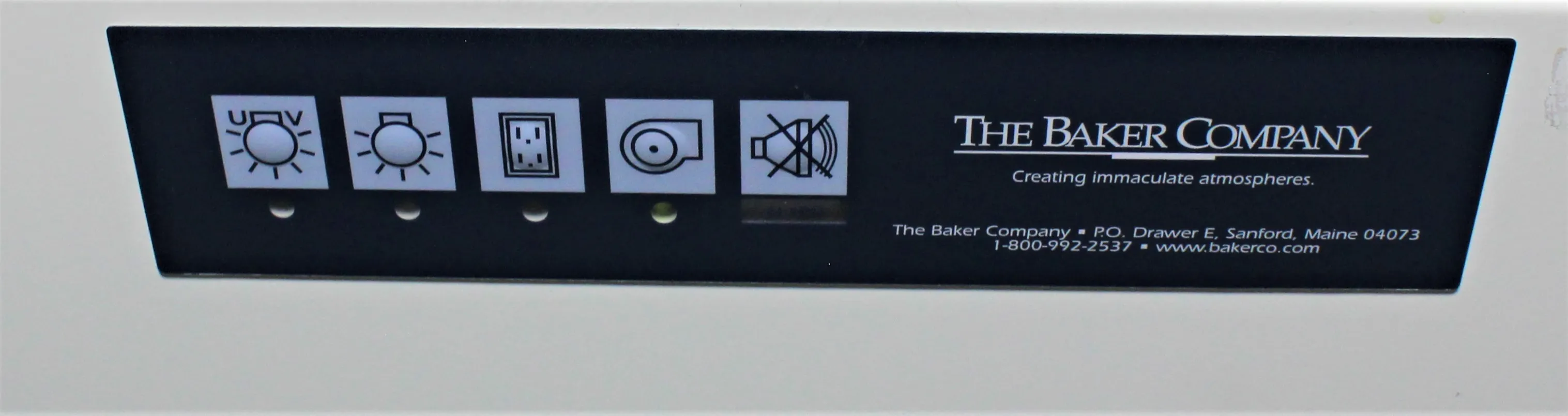 Baker SterilGARD III Advance SG403A-HE Biosafety Cabinet