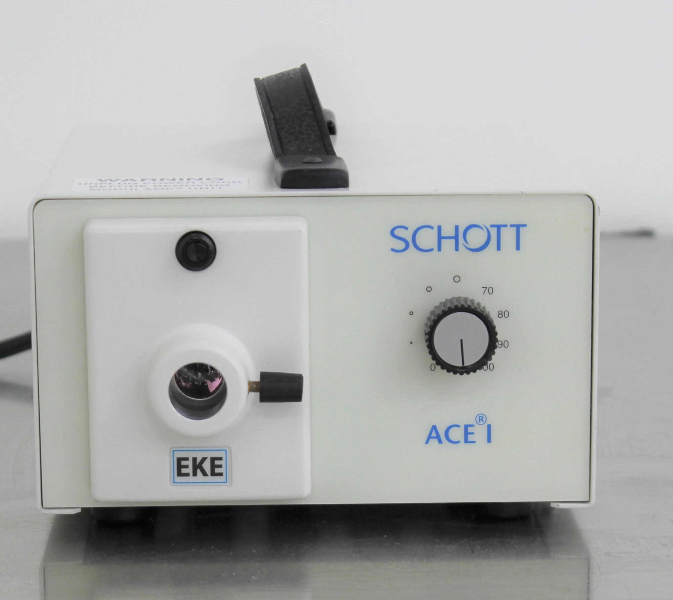 Schott A20500 ACE 150-Watt Cold Light Source Illuminator