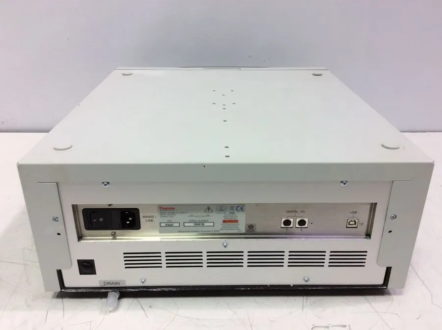 Thermo Scientific Dionex ICS-5000 TC Thermal Compartment for HPLC / FPLC / GC / CE