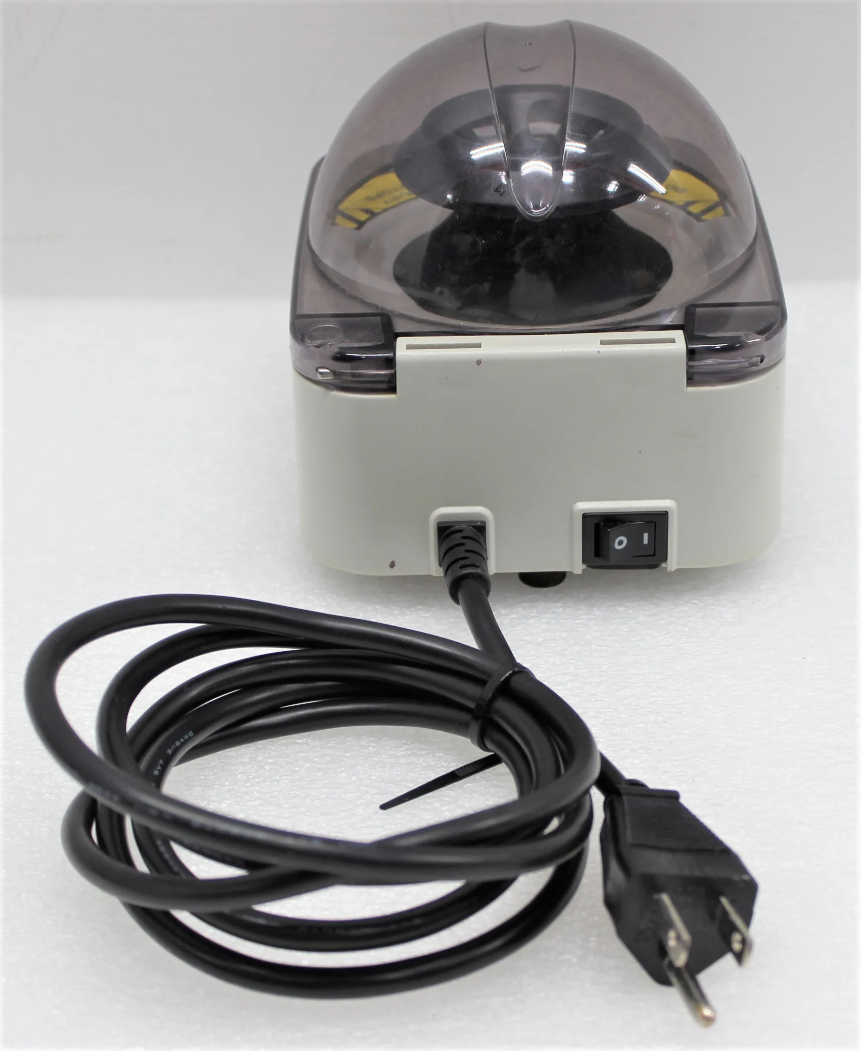 Used VWR Galaxy Mini Centrifuge C1213 - Ideal for Quick Spindowns and Microfiltrations