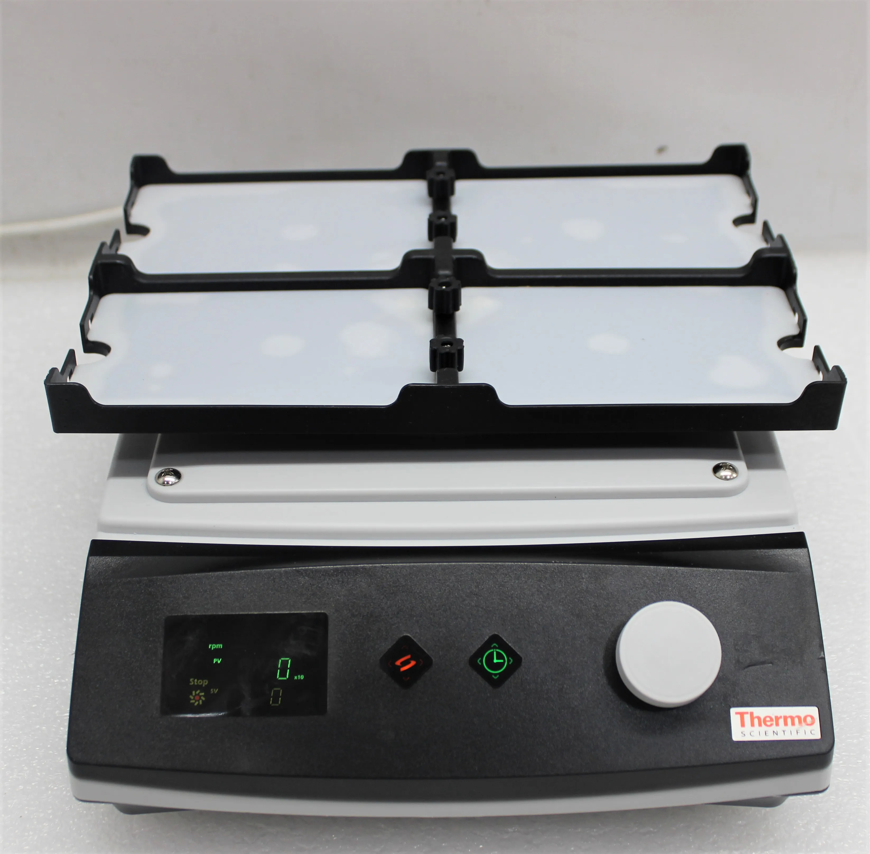 Thermo Scientific Compact Digital Microplate Shaker Model 88880023