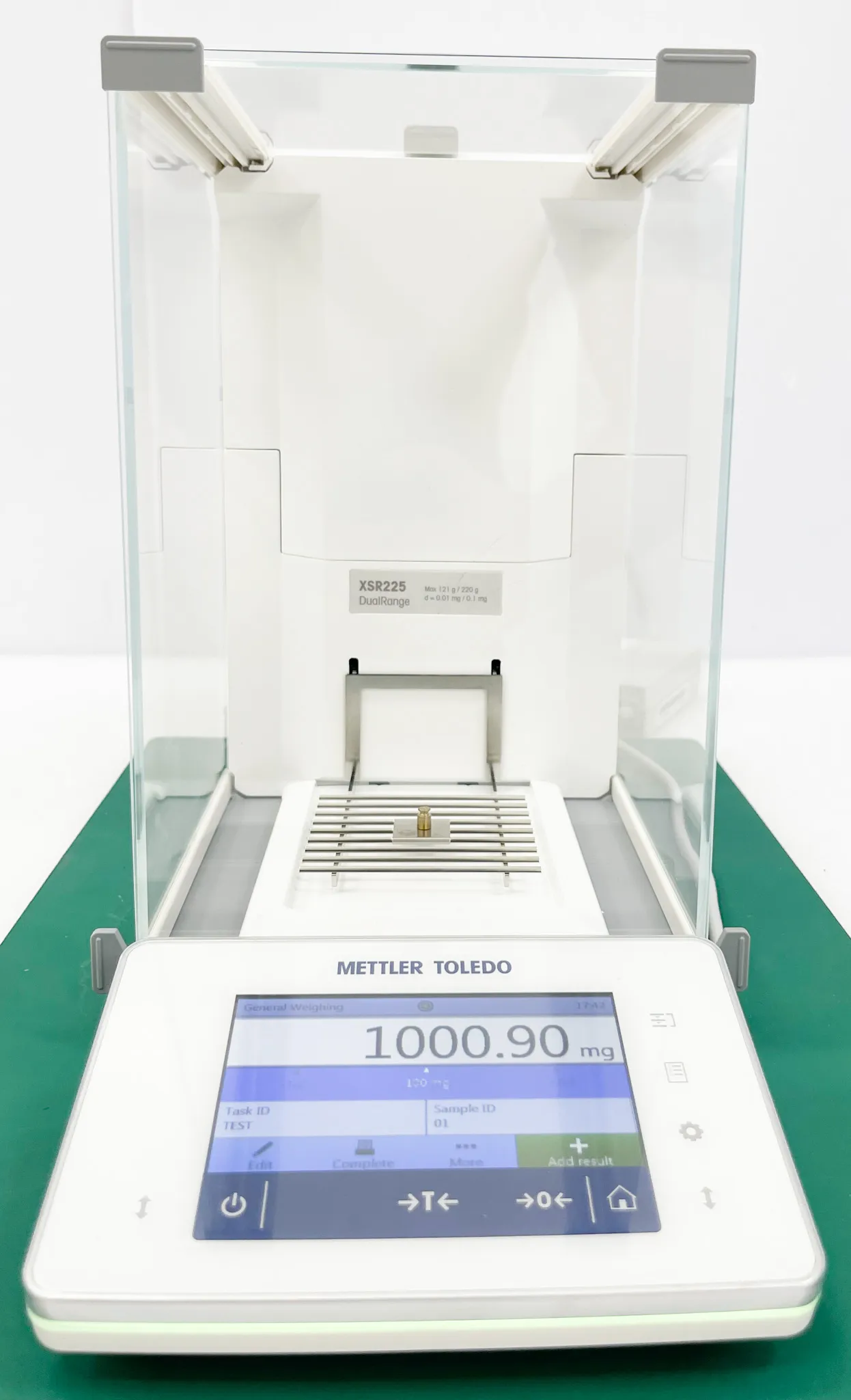 Mettler Toledo XSR225DU Analytical Balance