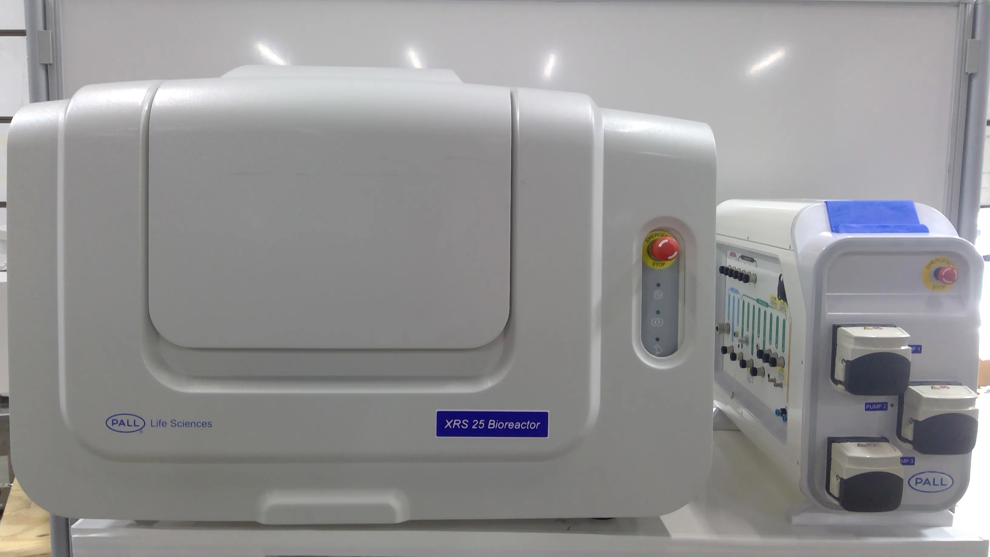 PALL XRS 25 Bioreactor with mPath Control Tower