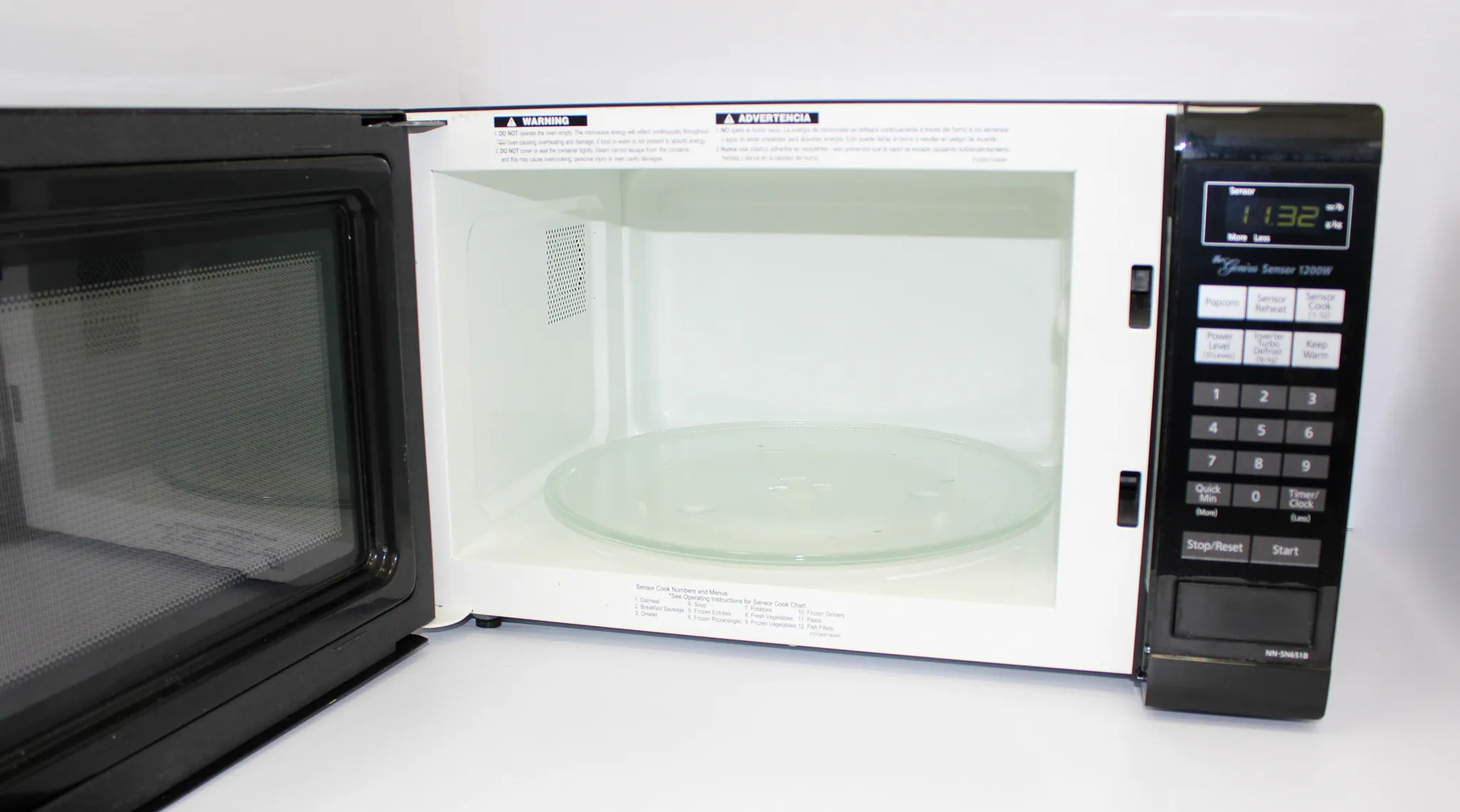 Panasonic The Genius Sensor 1200W Microwave Oven - Used in VG Condition