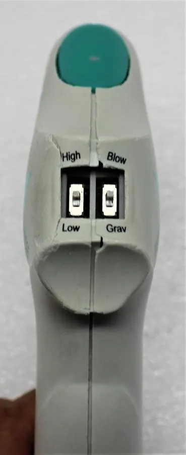 Labnet FastPette V2 P2000 Pipette Controller