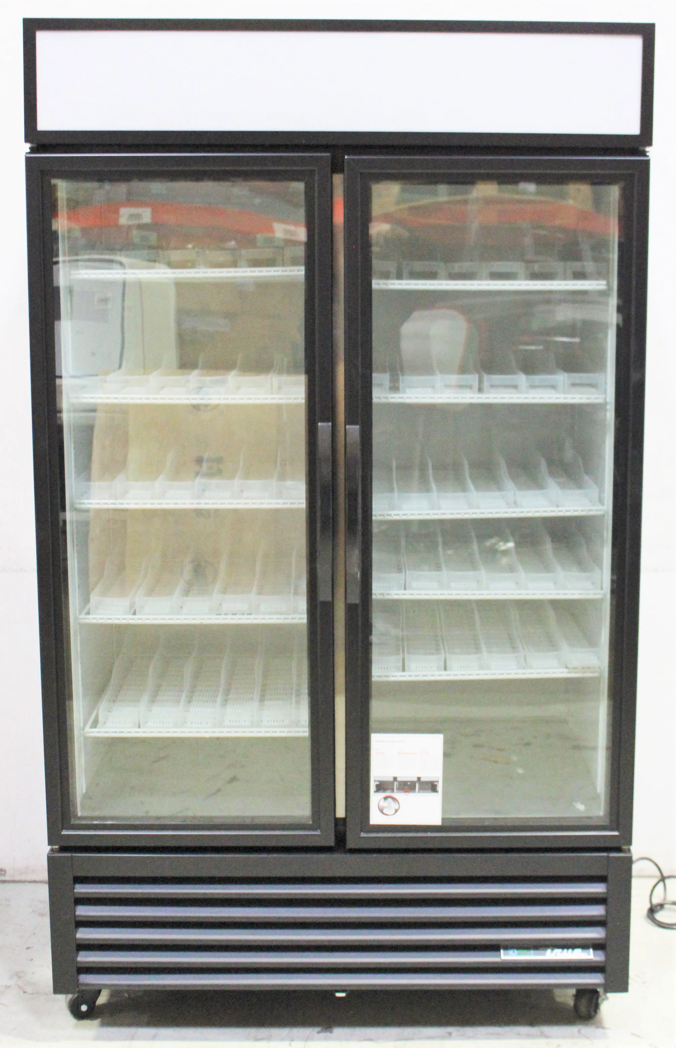 True GDM-43-HC~TSL01 Glass Door Refrigerator - Used