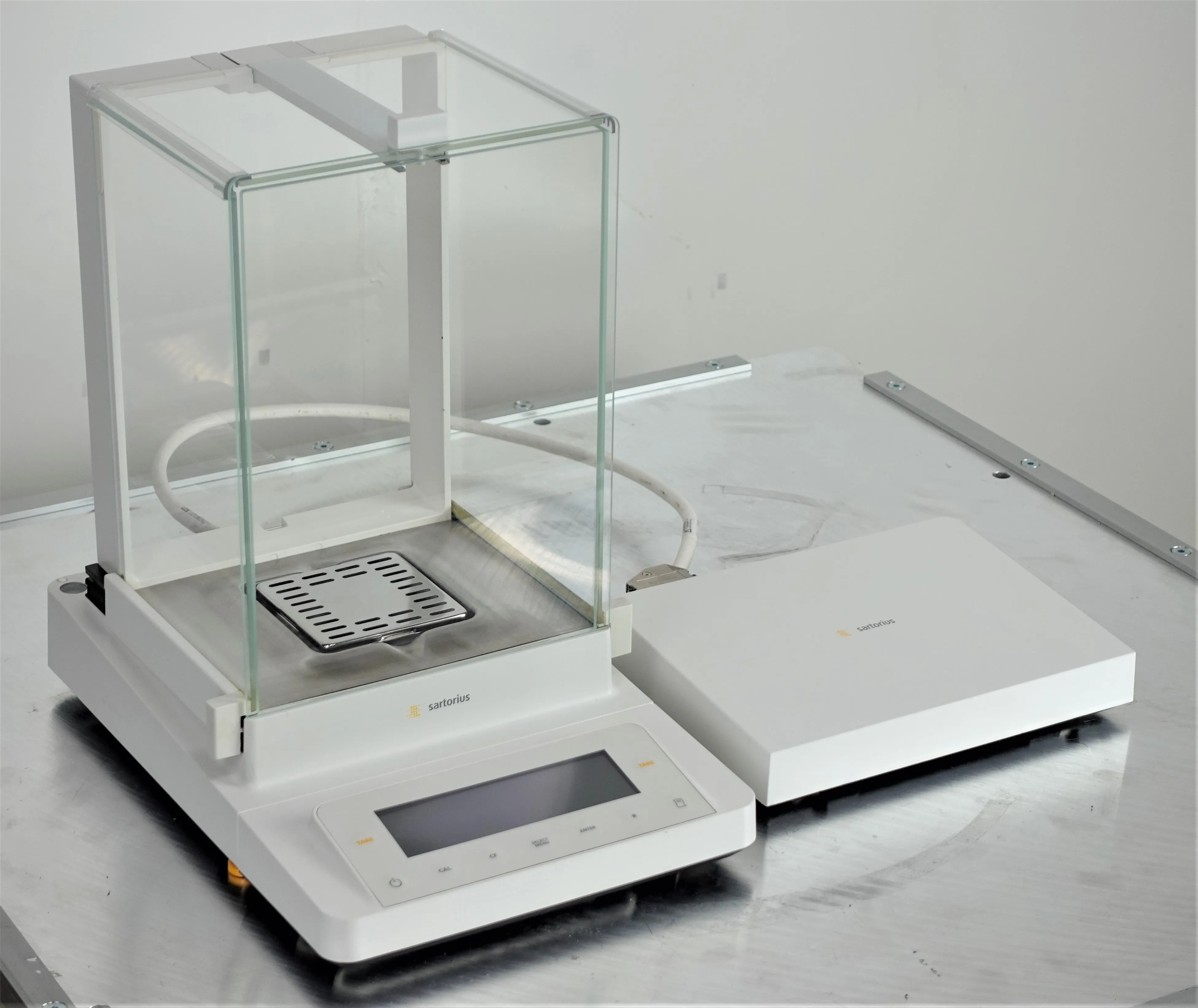 Sartorius Cubis Semi-Micro Balance MSE225S