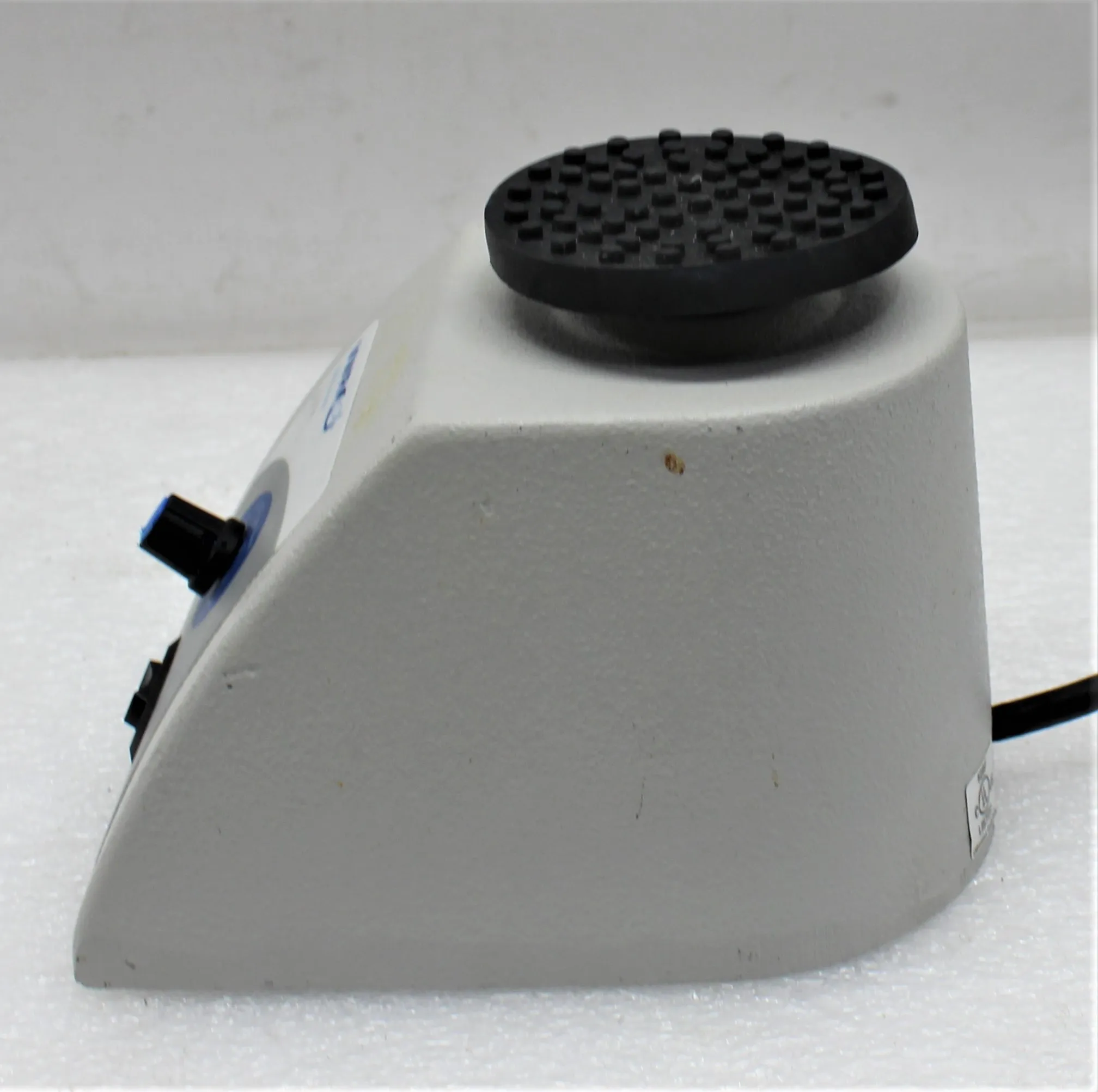 VWR Scientific Standard Mini Vortexer