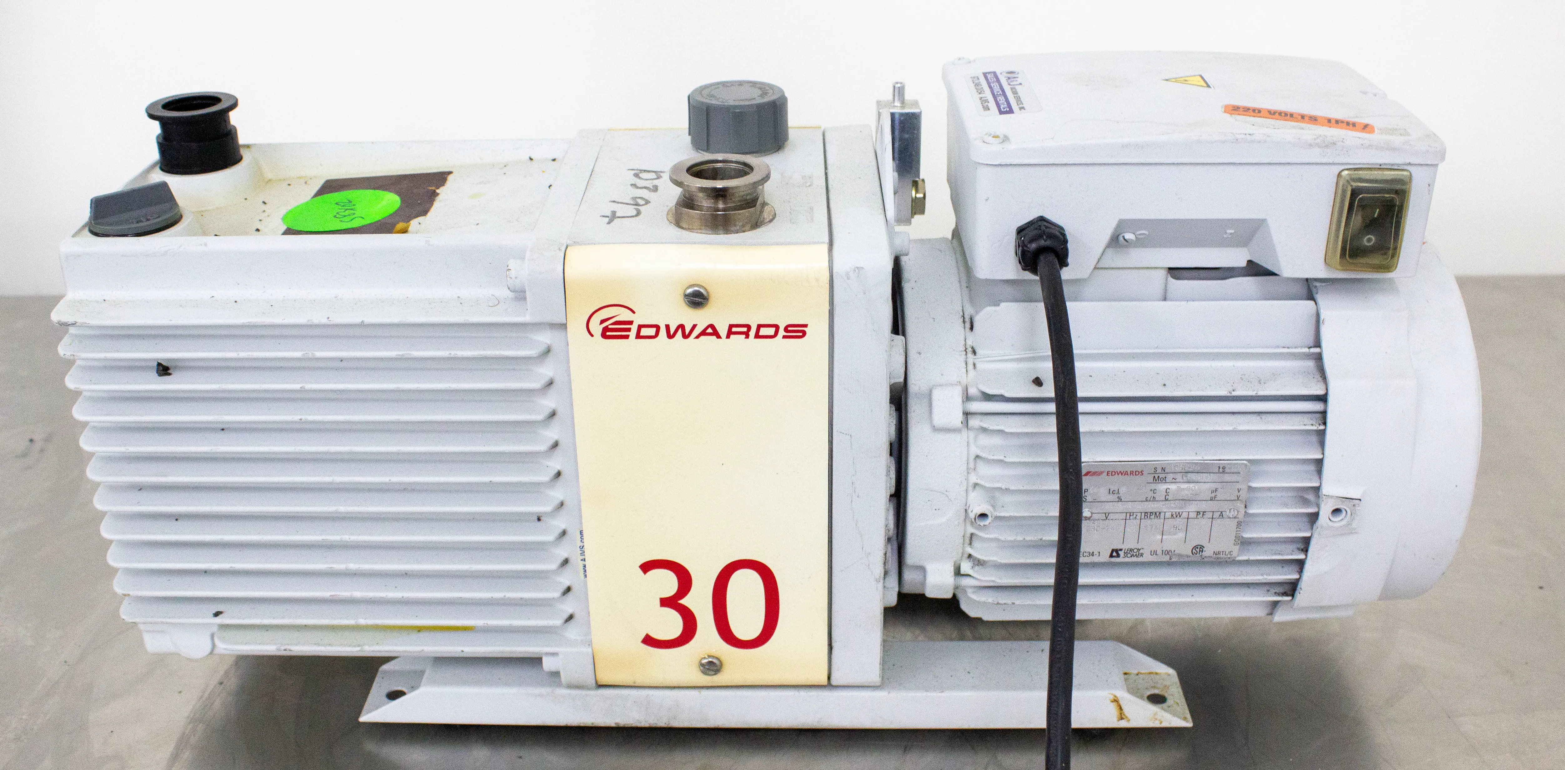 Edwards E2M30 Vacuum Pump