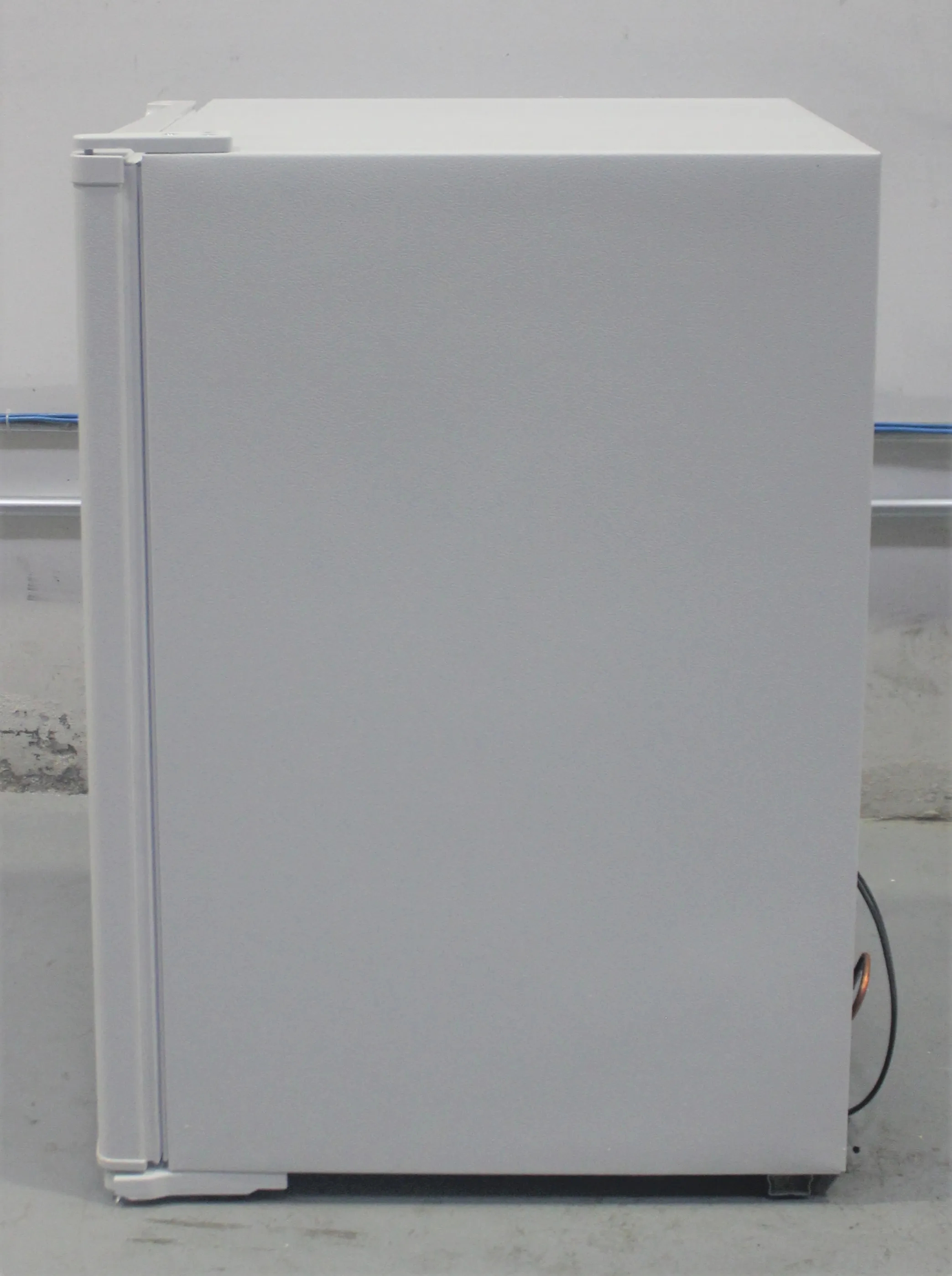 Thermo Scientific 3752-DB Laboratory Freezer