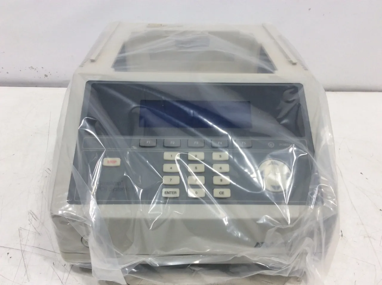 Applied Biosystems GeneAmp PCR System 9700 96-well Thermal Cycler