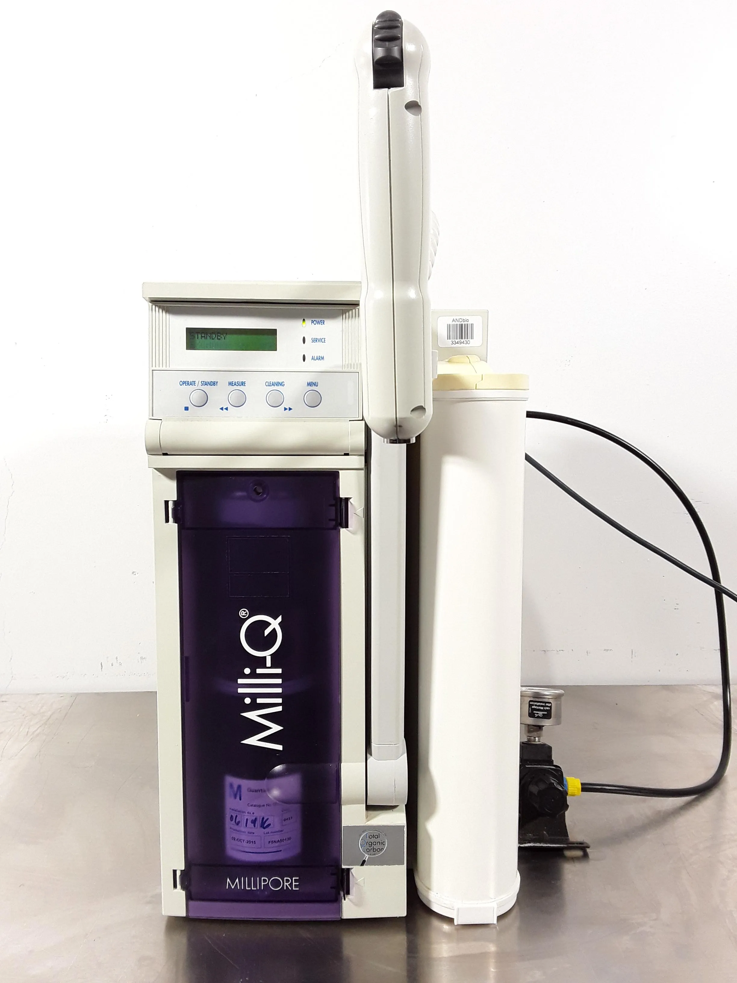 Millipore Milli-Q Gradient A10 Water Purification System with TOC Measurement and UV Lamp