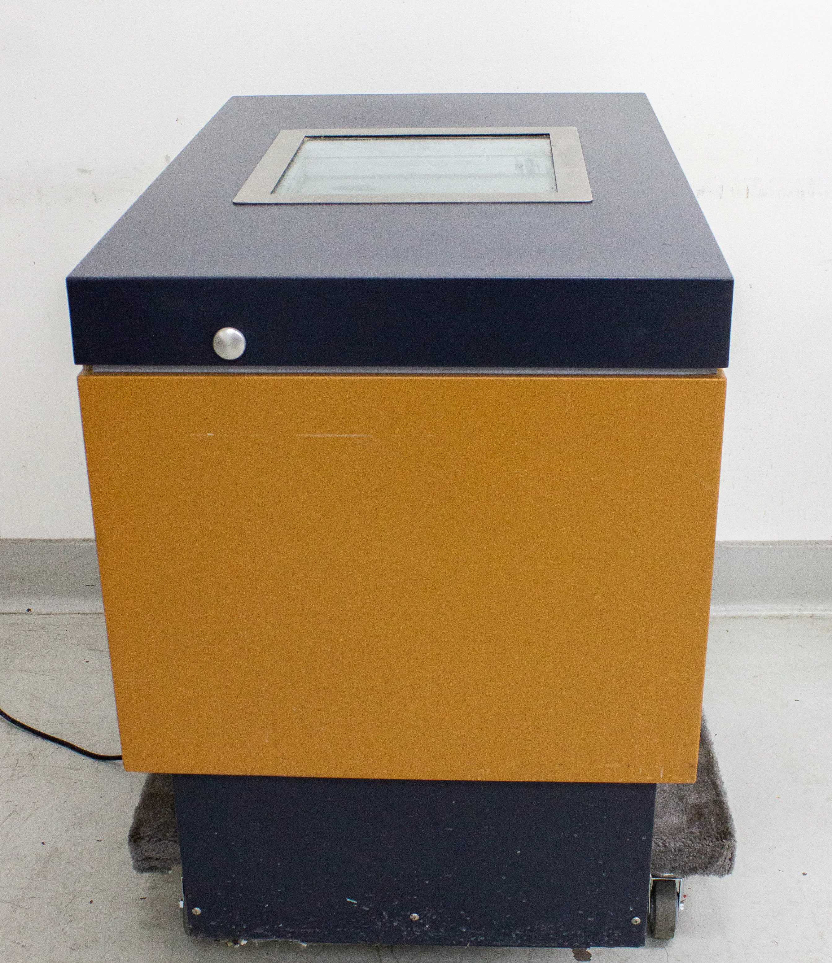 New Brunswick G-25KC Controlled Environment Incubator Shaker, For Parts or Repair