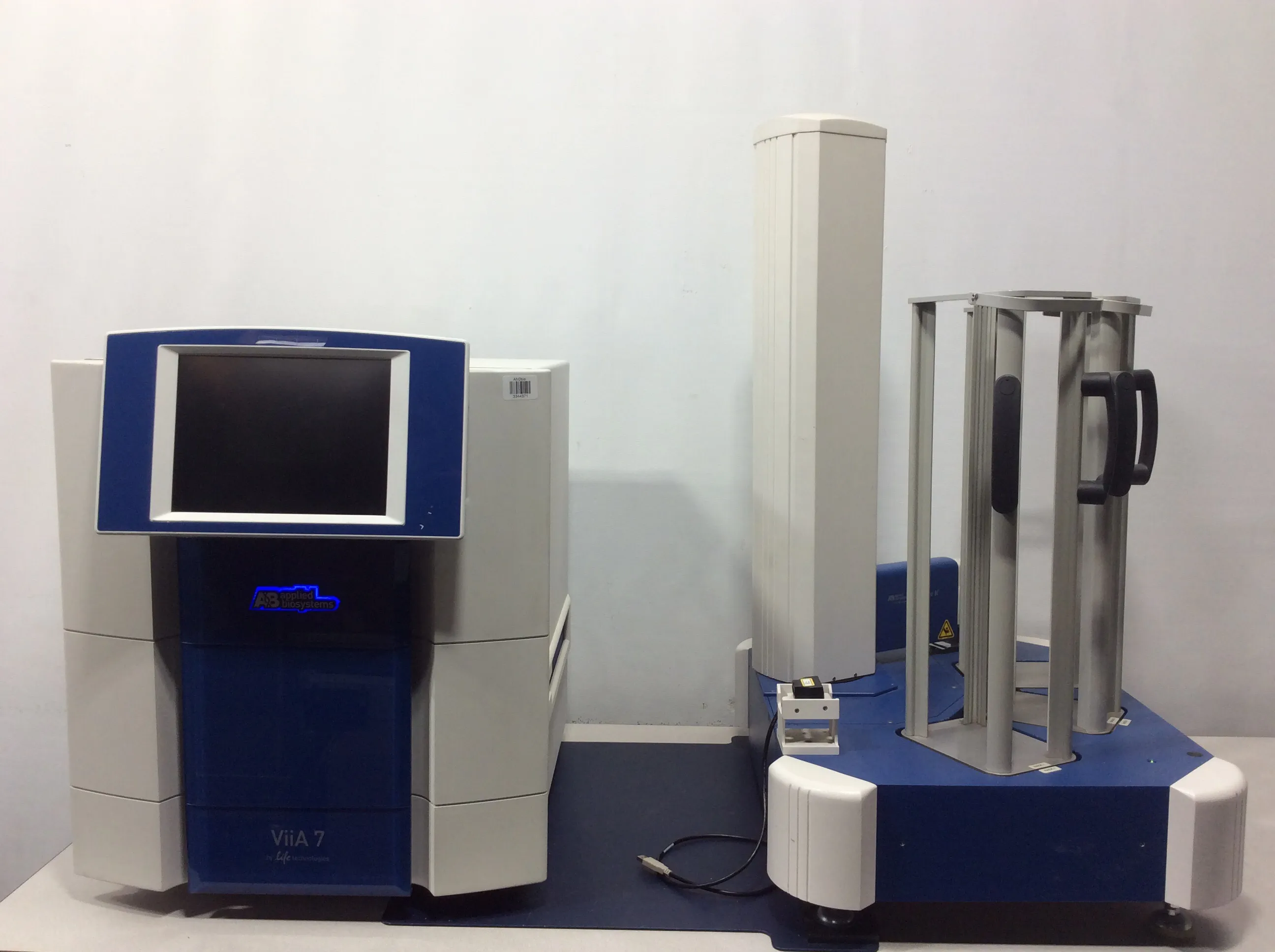 Applied Biosystems ViiA 7 Real-Time PCR System &Twister II