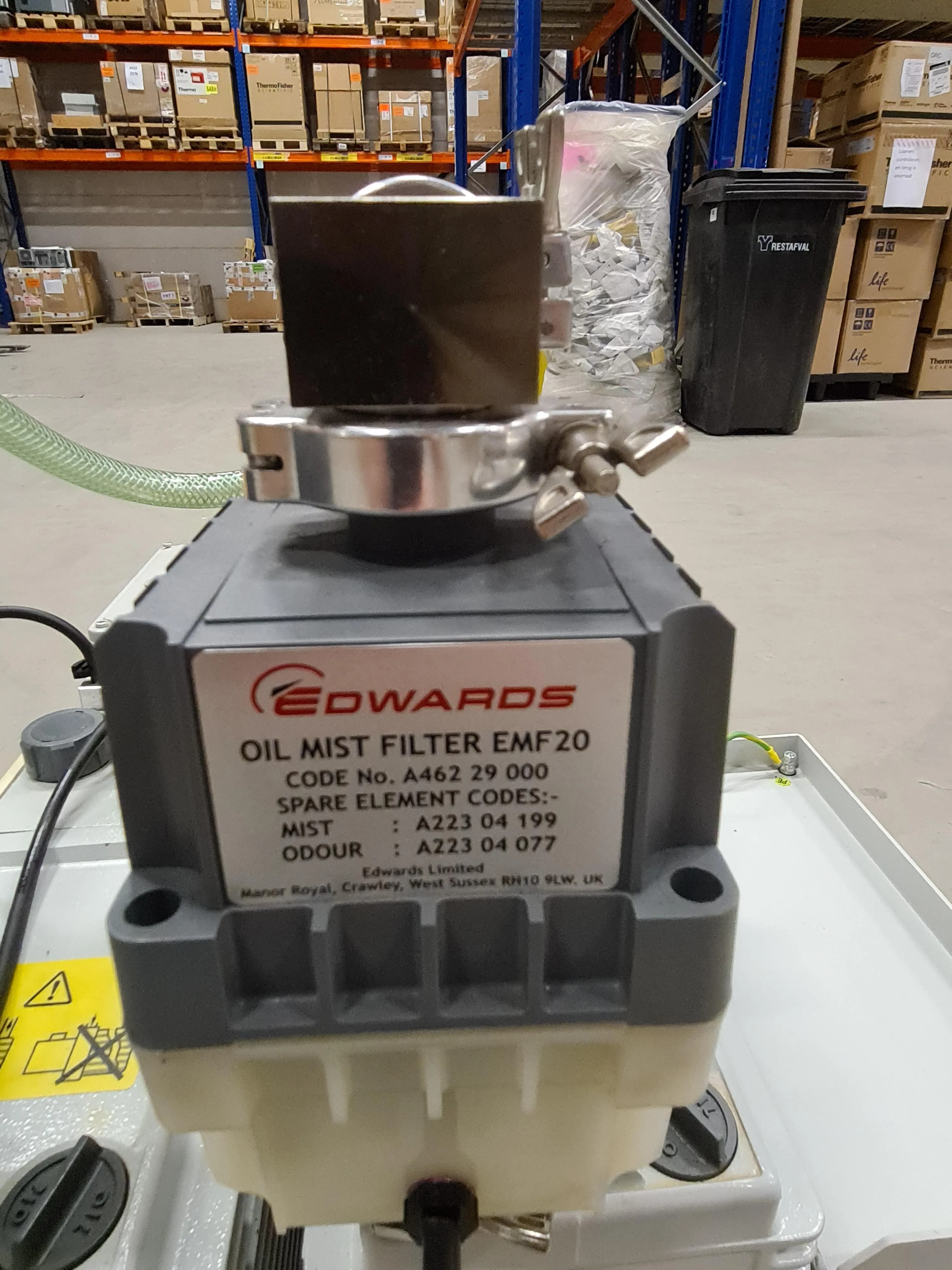 Edwards EM Range Oil-Sealed Rotary Pump e2m30/e2m28 - Used Laboratory Pump