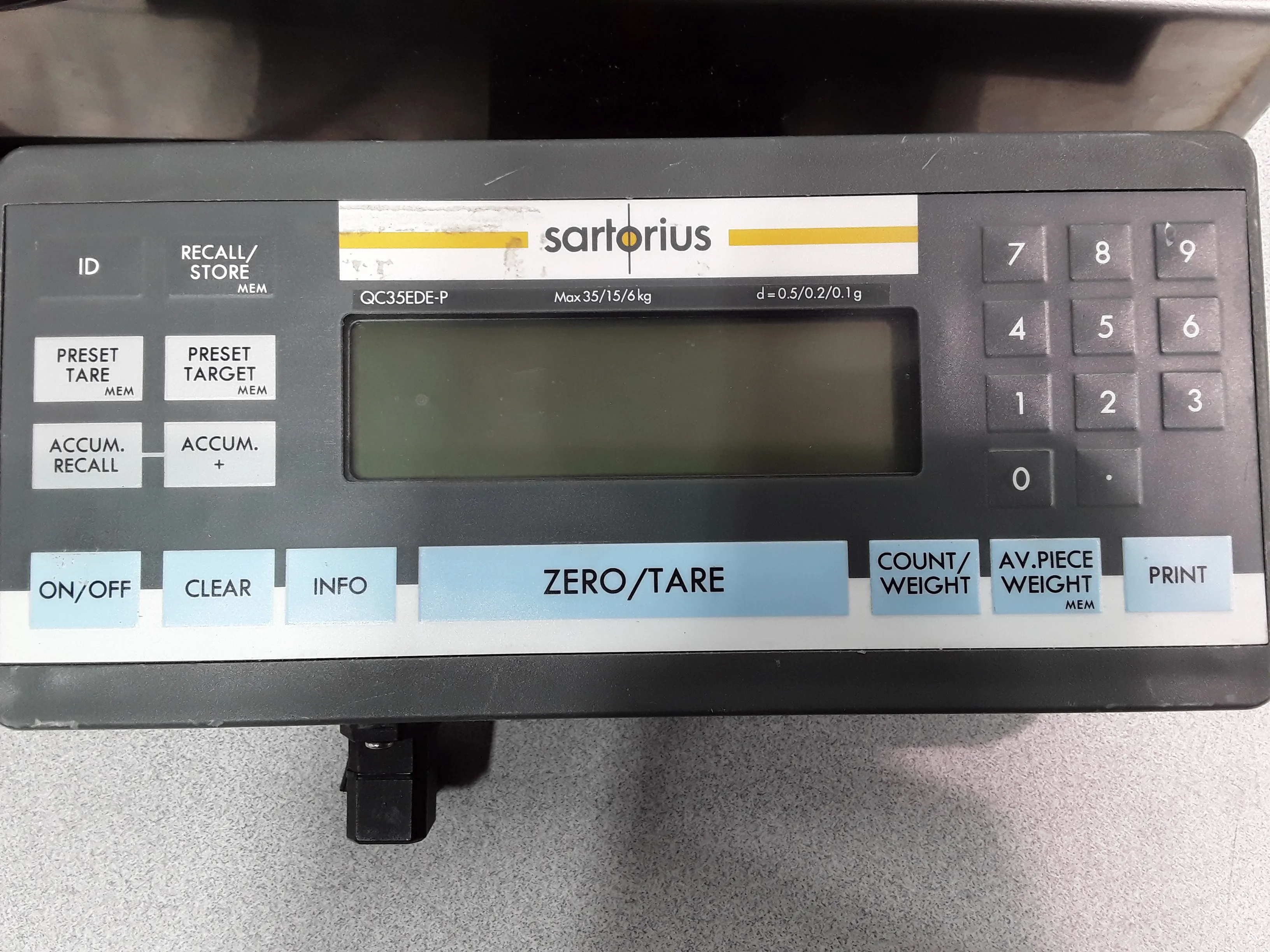 Sartorius QC35EDE-P0UR 77Lb Benchtop Scale