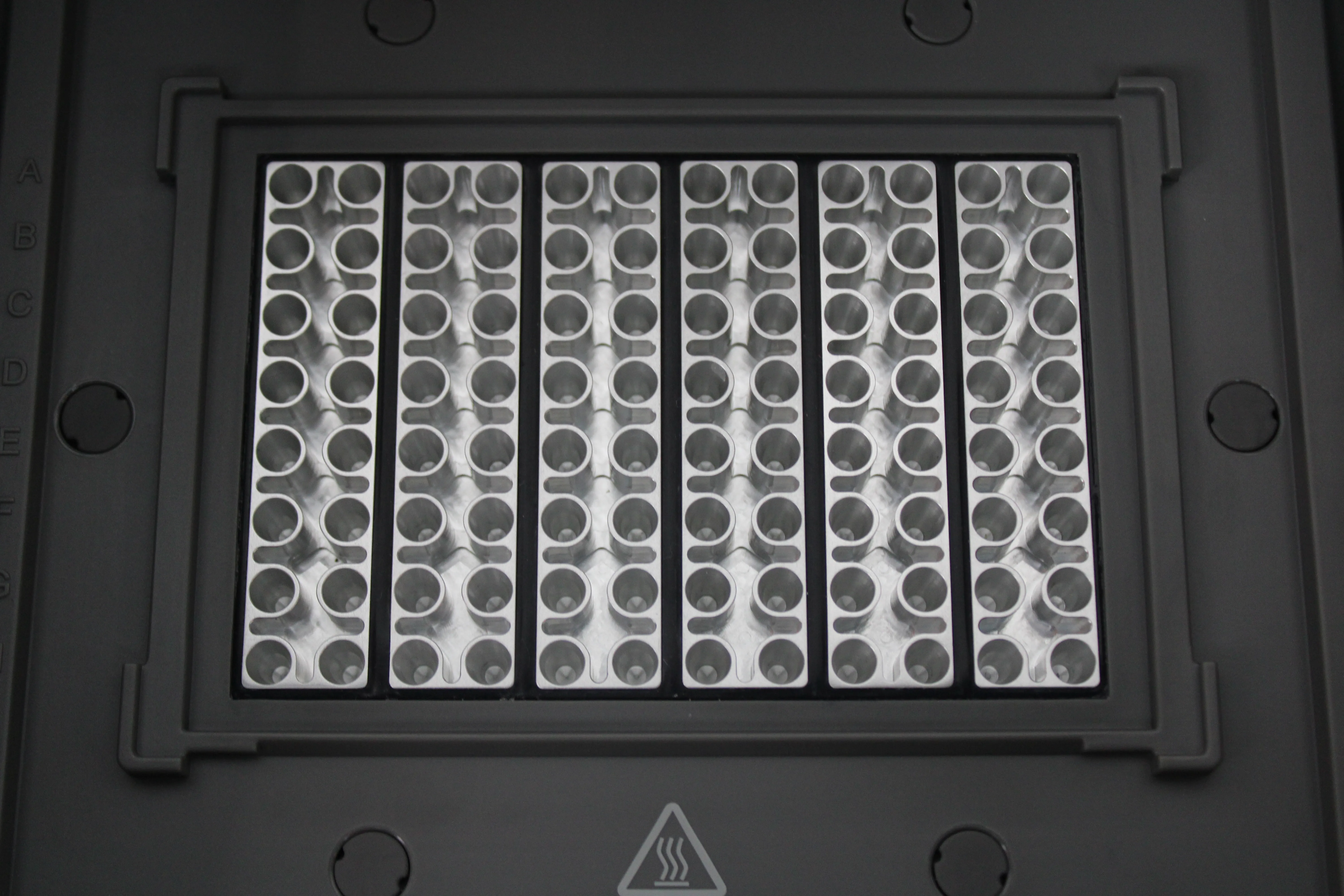 Applied Biosystems VeritiPro 96-well Thermal Cycler PCR Molecular Biology Lab Equipment