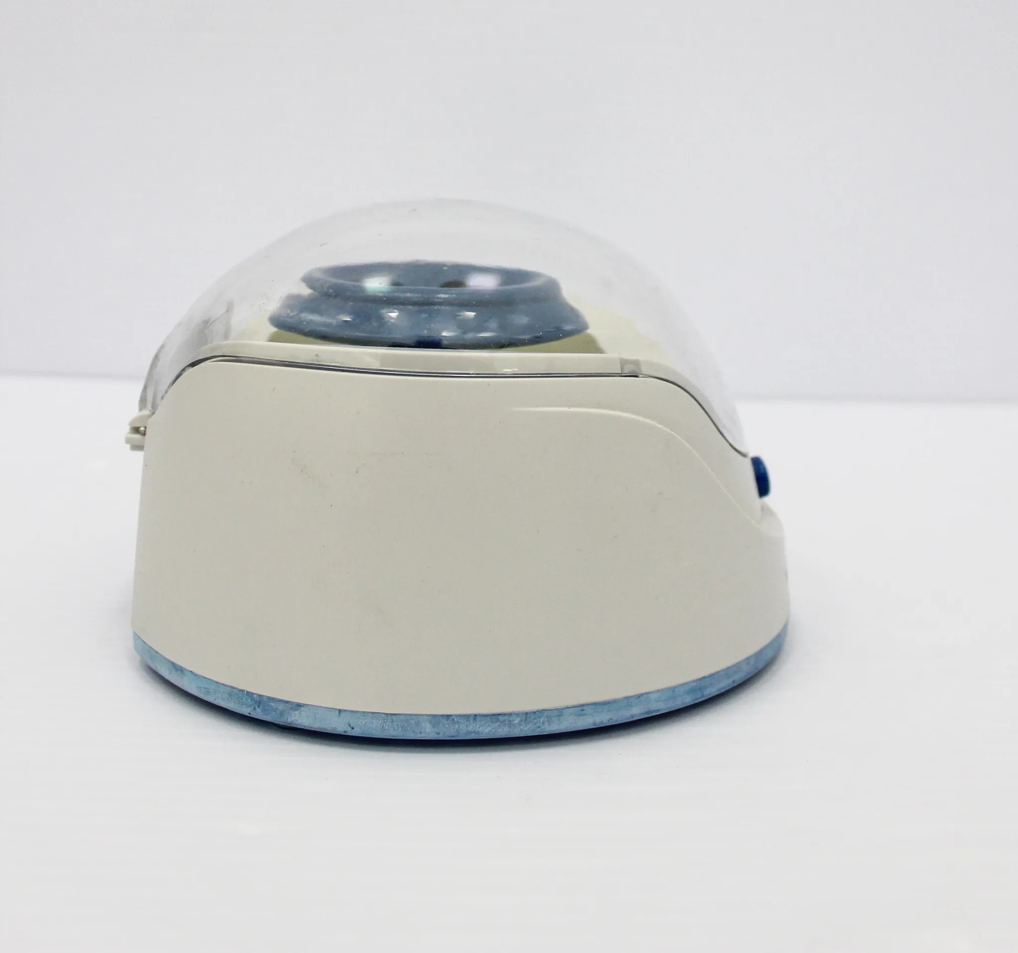 VWR C0803 Mini Centrifuge