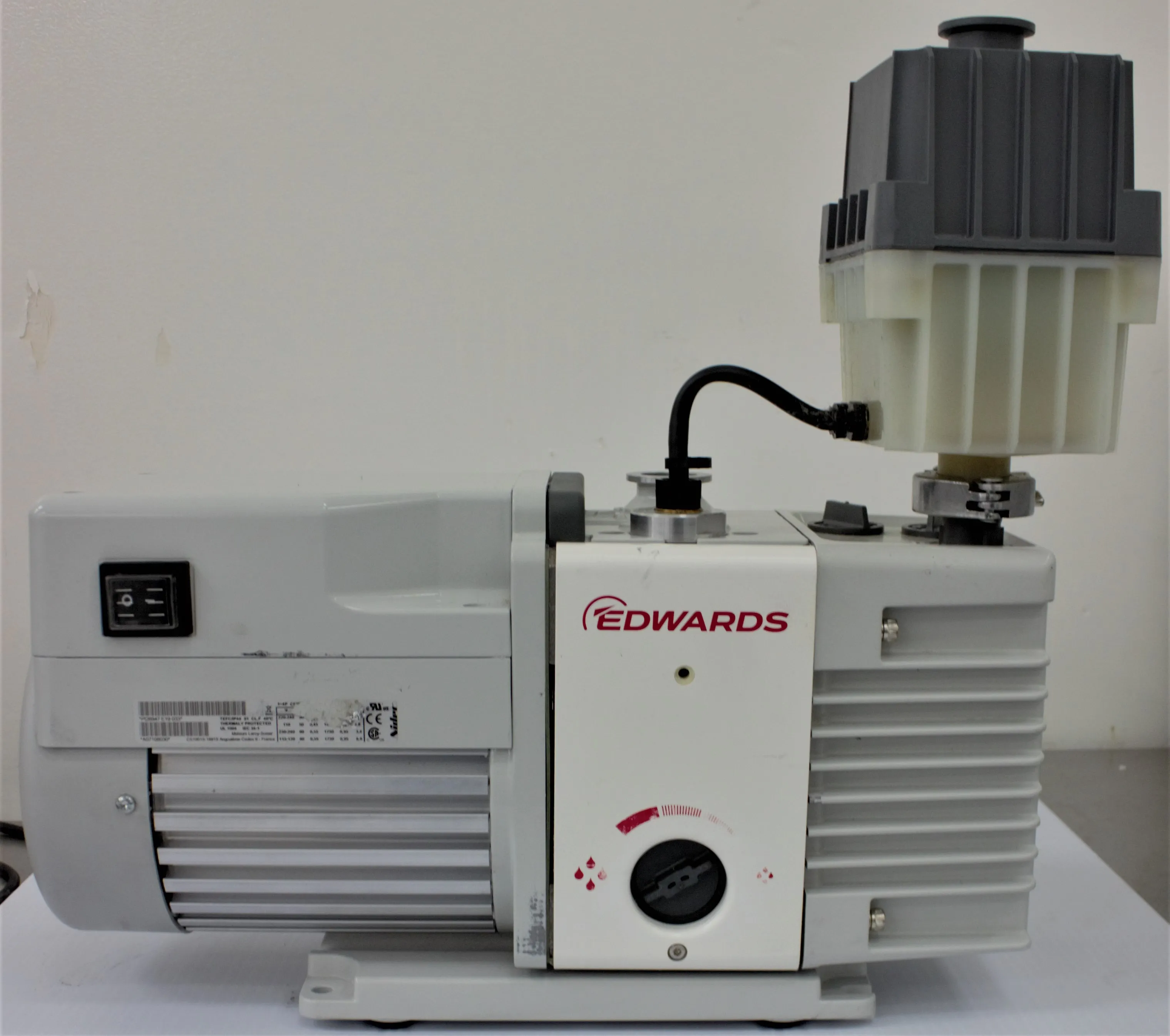 Edwards RV3 Vacuum Pump