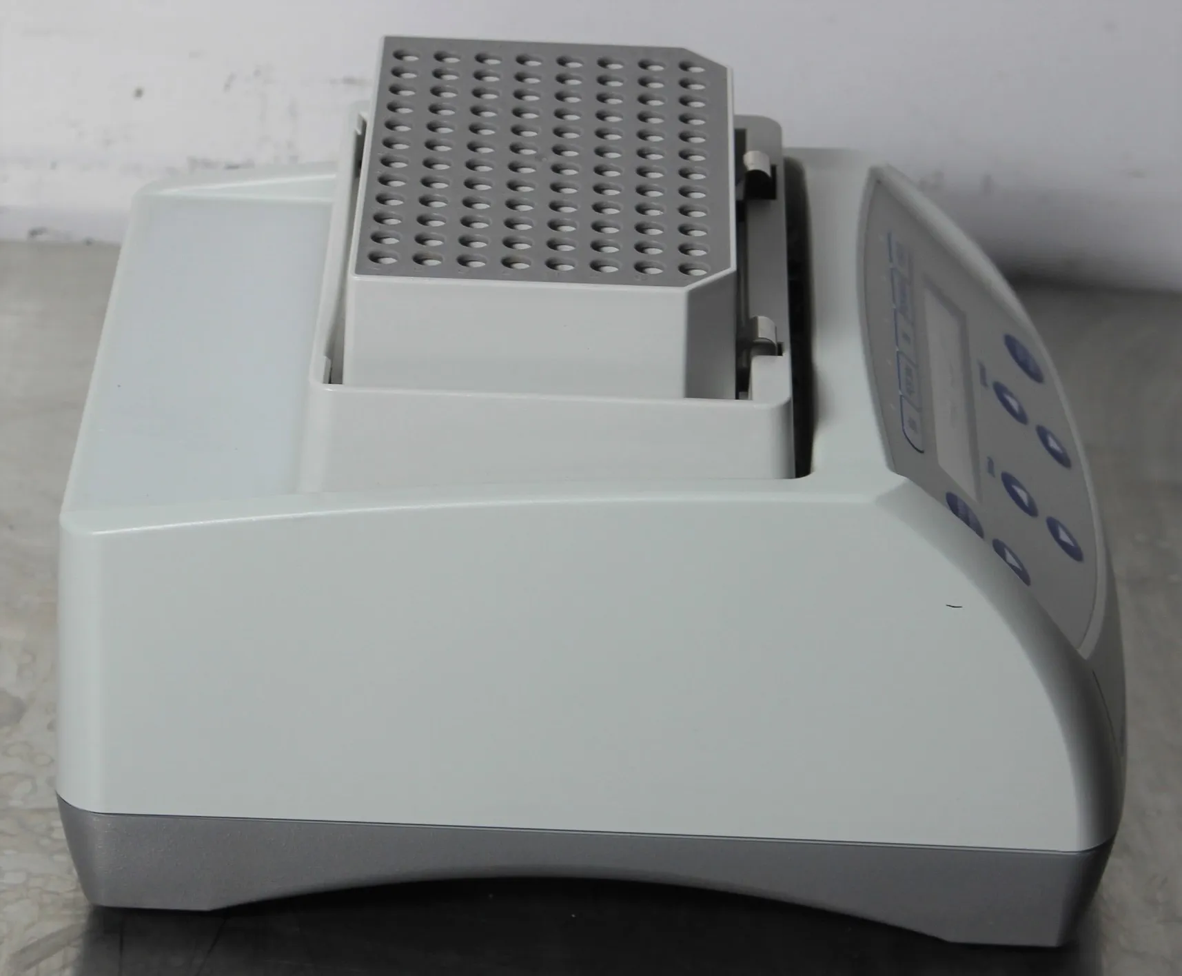 Eppendorf MixMate PCR 96 Microplate Shaker